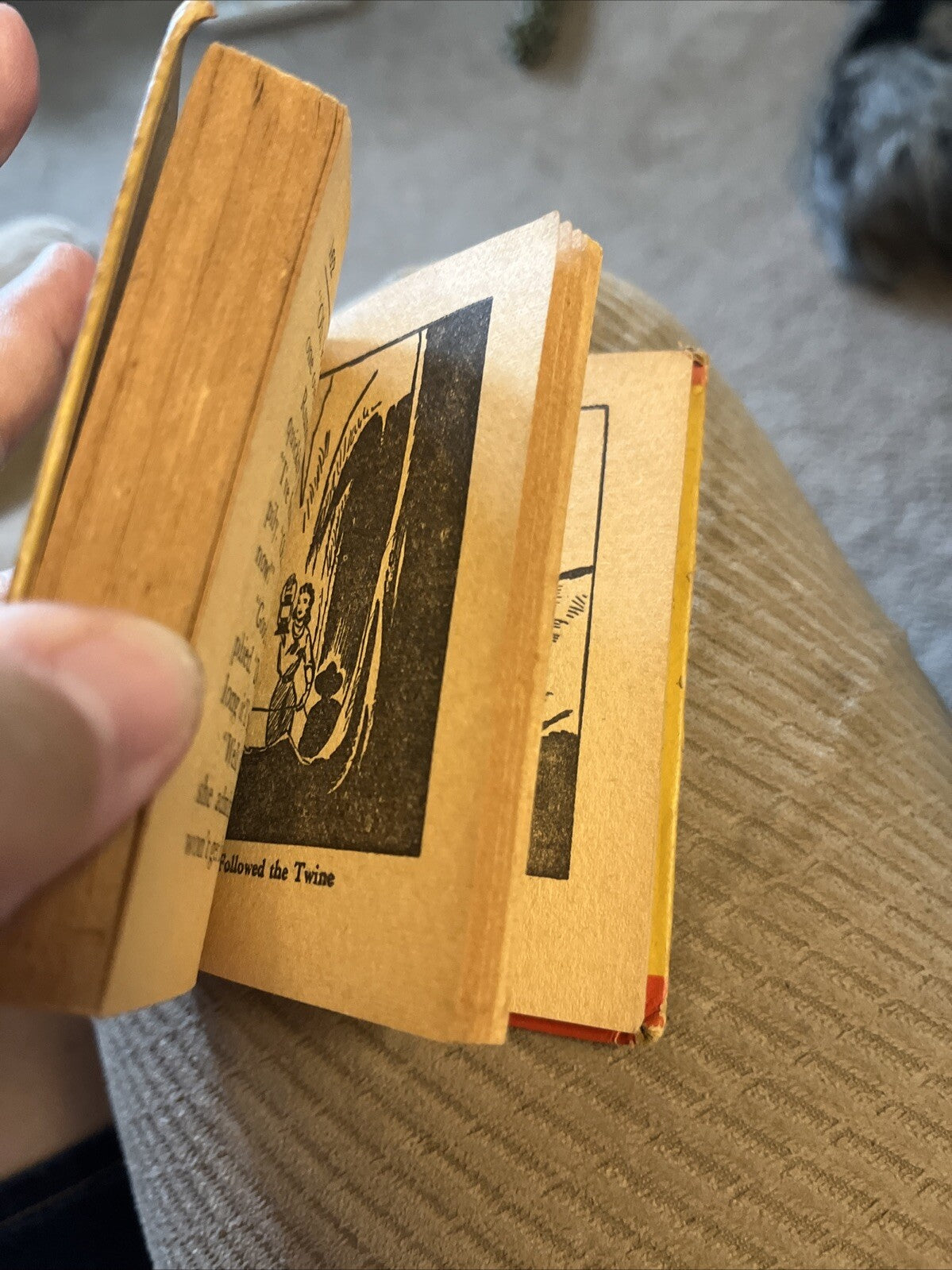 Roy Rogers and the Deadly Treasure #1437 VF 1947