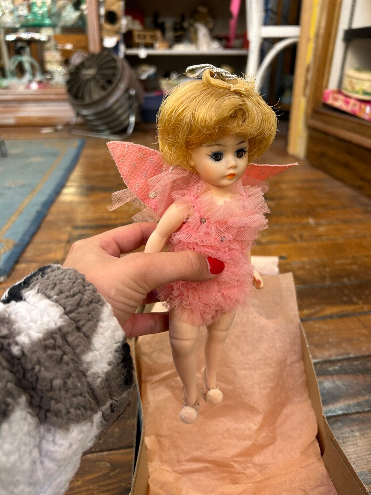 Vintage 1969 Madame Alexander Disney's Tinker Bell #7551  with box