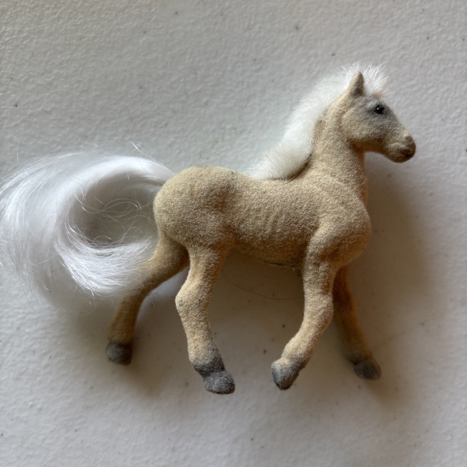 Flocked Fuzzy Horse Pony Figurine Toy Palomino White Mane & Tail 3-1/2" Tall