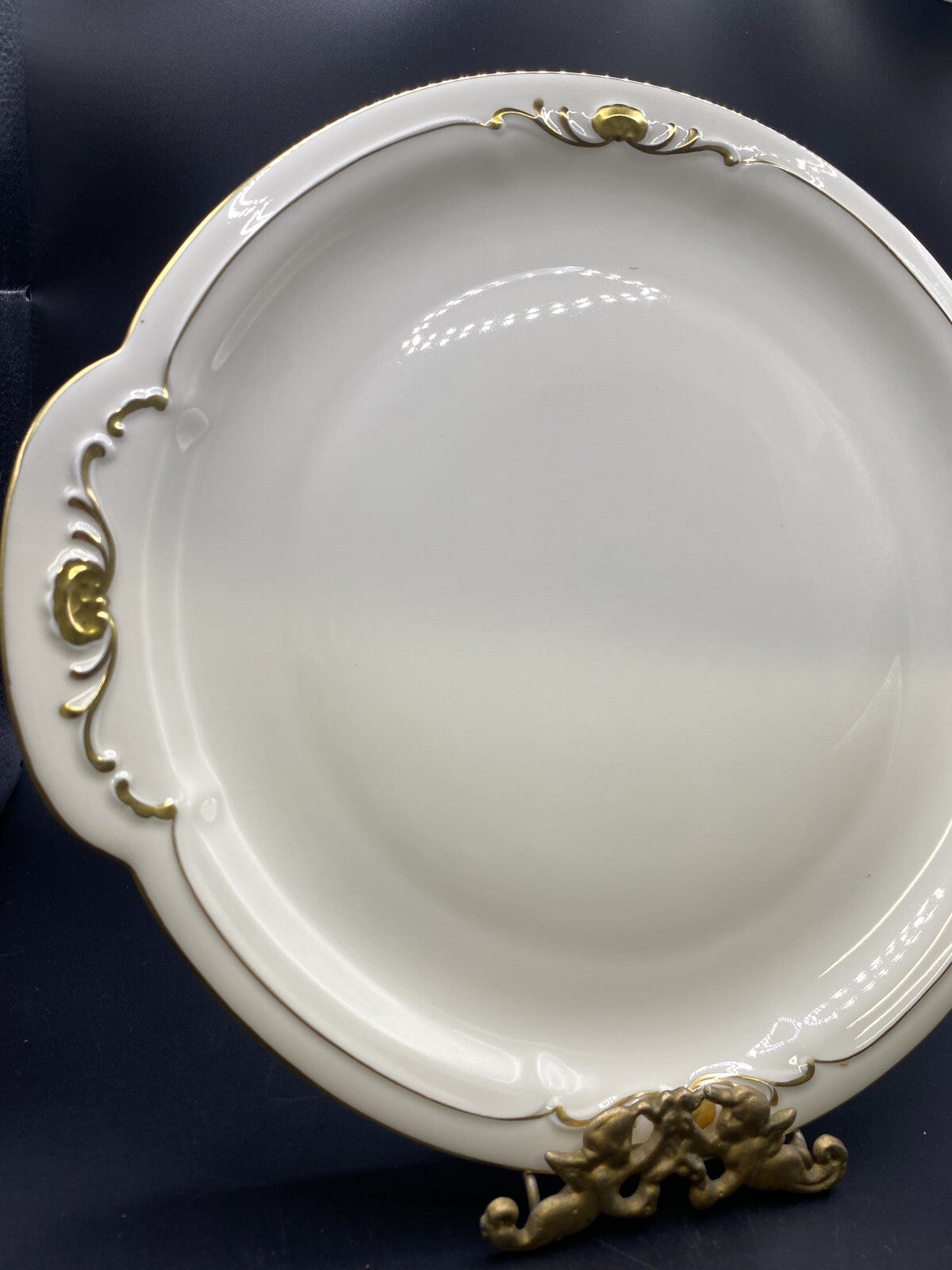RARE Waldershof Bavaria Round SERVING Platter with handles Cream with Gold Rim
