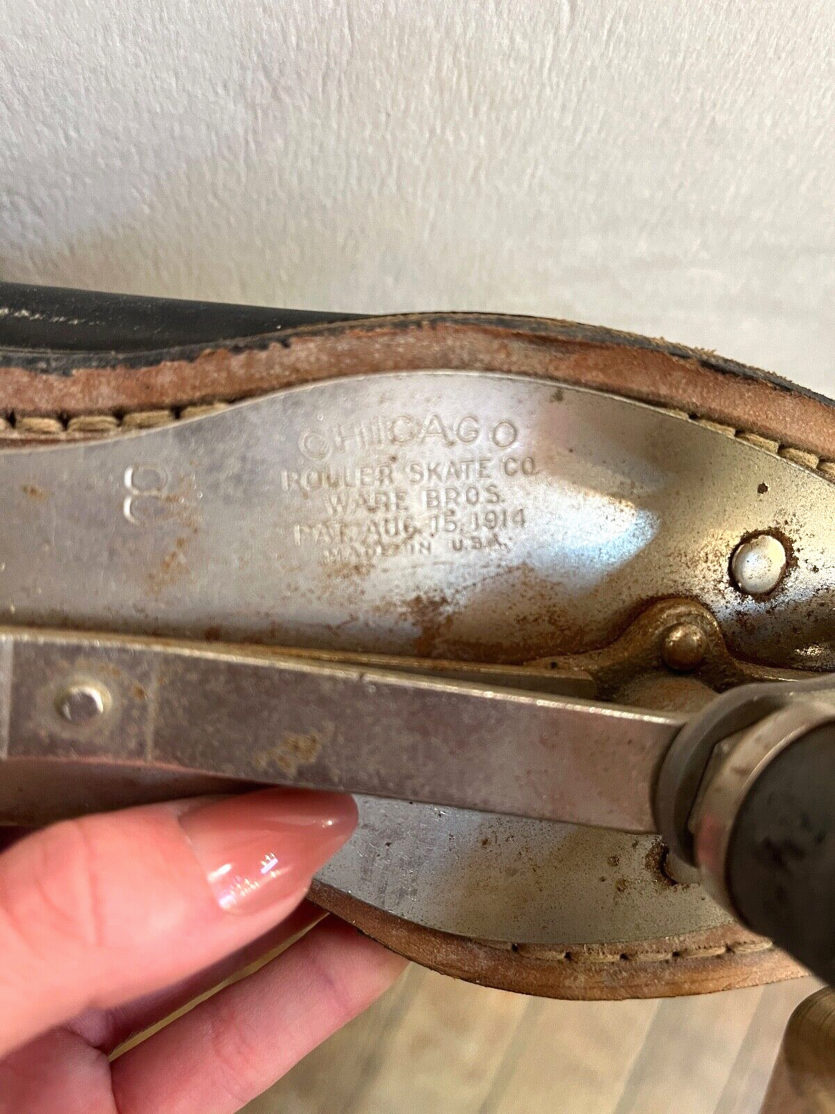 Vintage Roller Skate Ware Bros Black Leather Roller Skates Wood Wheels Box case