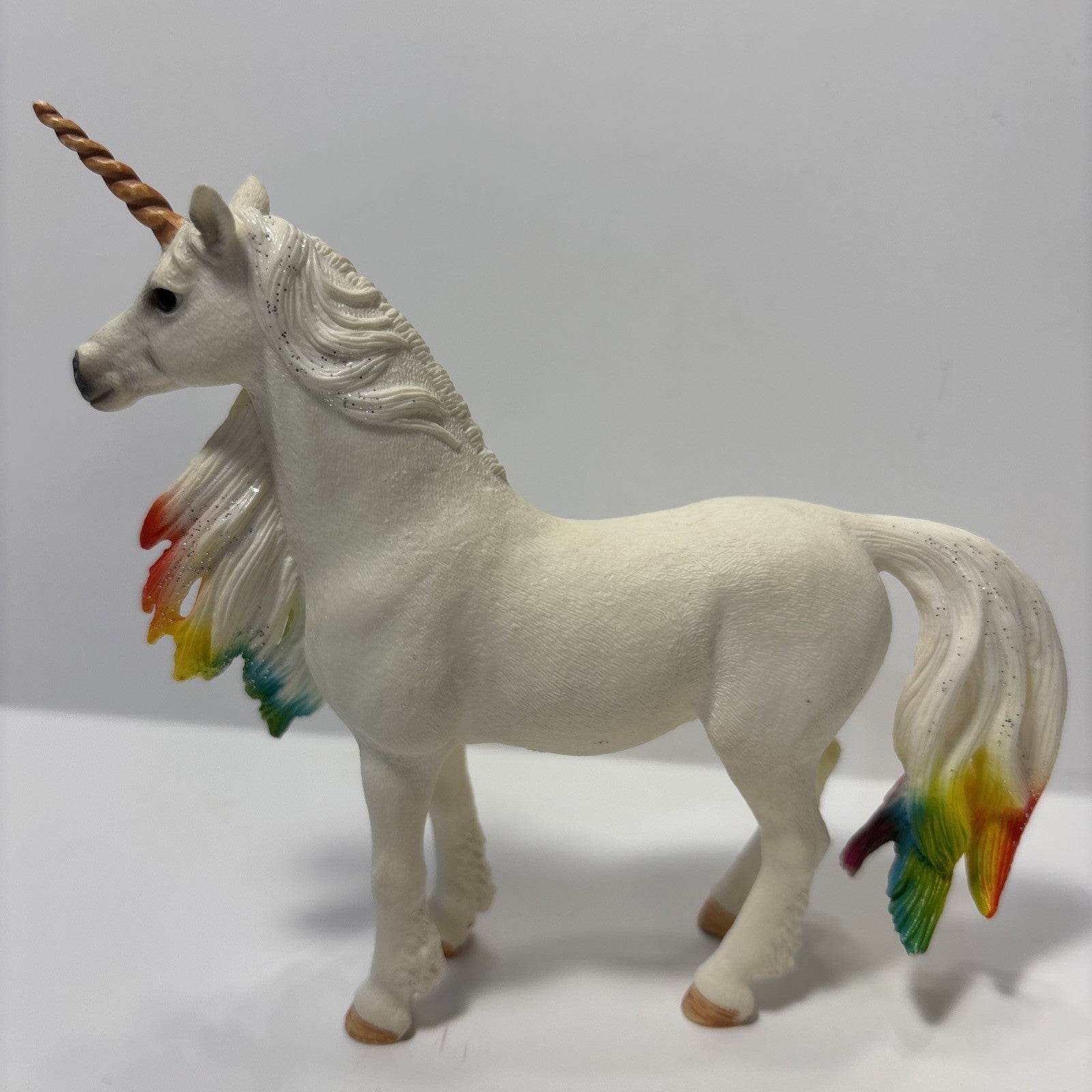 2015 Schleich Bayala Rainbow Unicorn Mare Multi-Color Mane & Tail Toy Retired