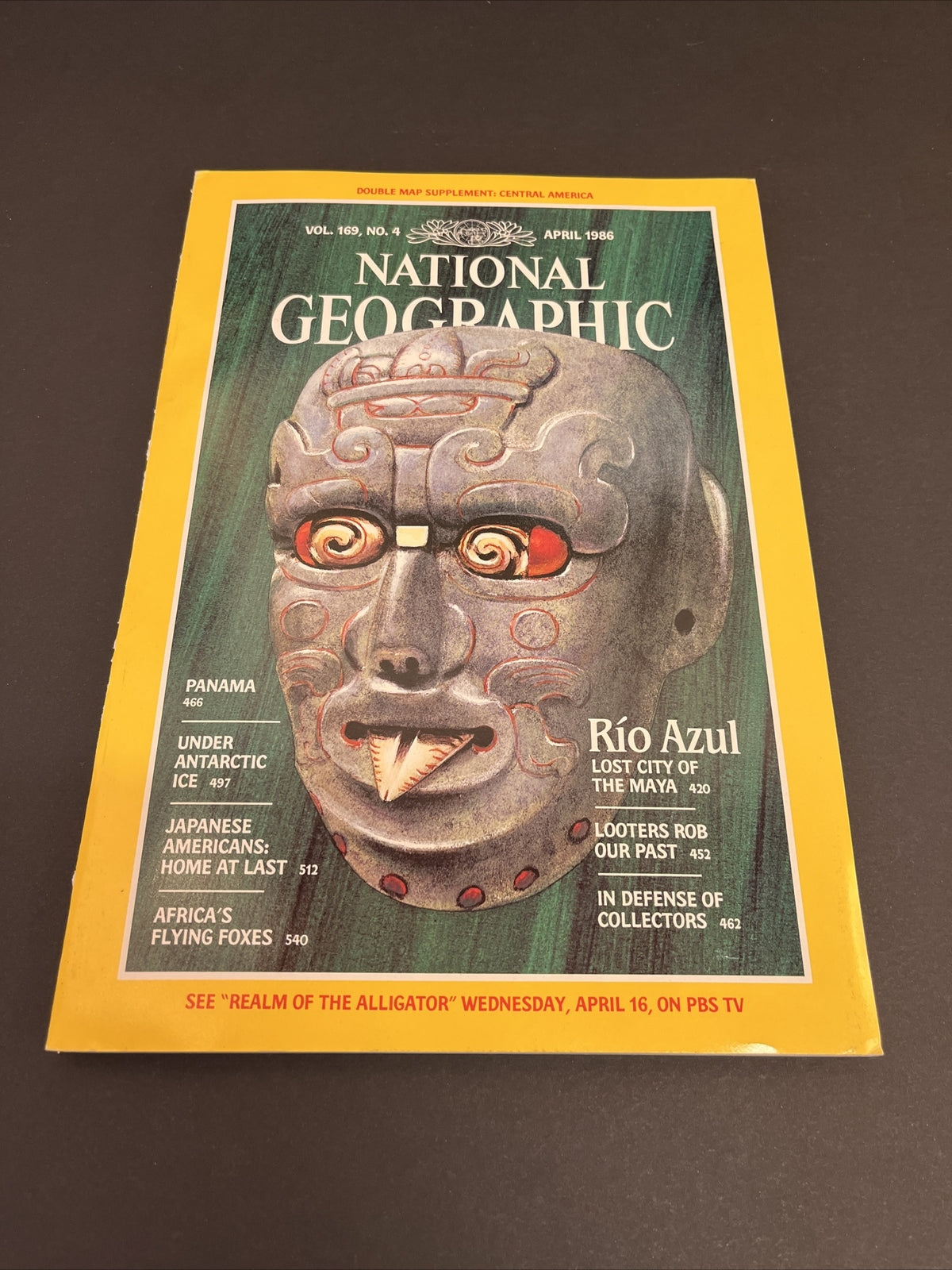 April 1986 National Geographic Rio Azul Lost City of the Maya