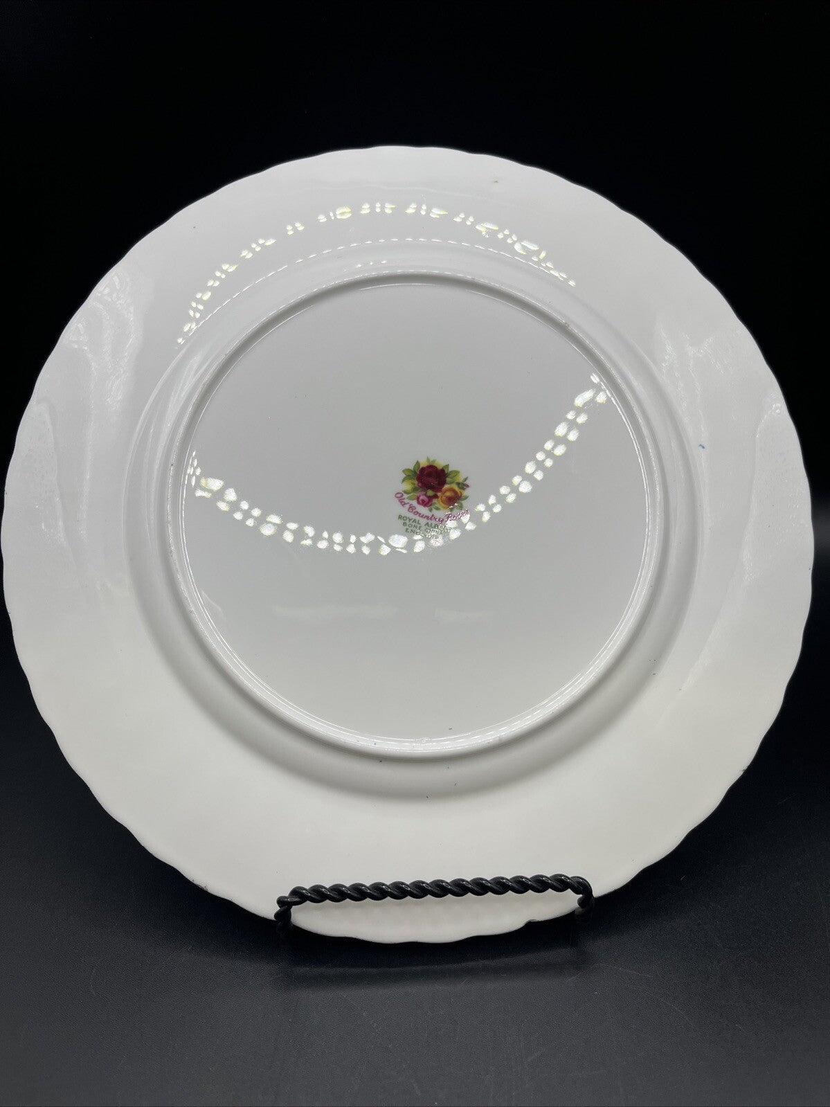 Royal Albert OLD COUNTRY ROSES Salad Plate 8 1/4 Inches ENGLAND