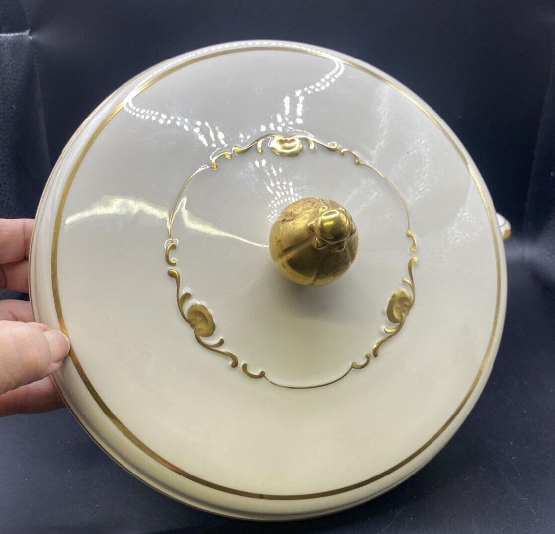 RARE Waldershof Bavaria SMALL Soup Tureen with LID Cream with Gold Rim