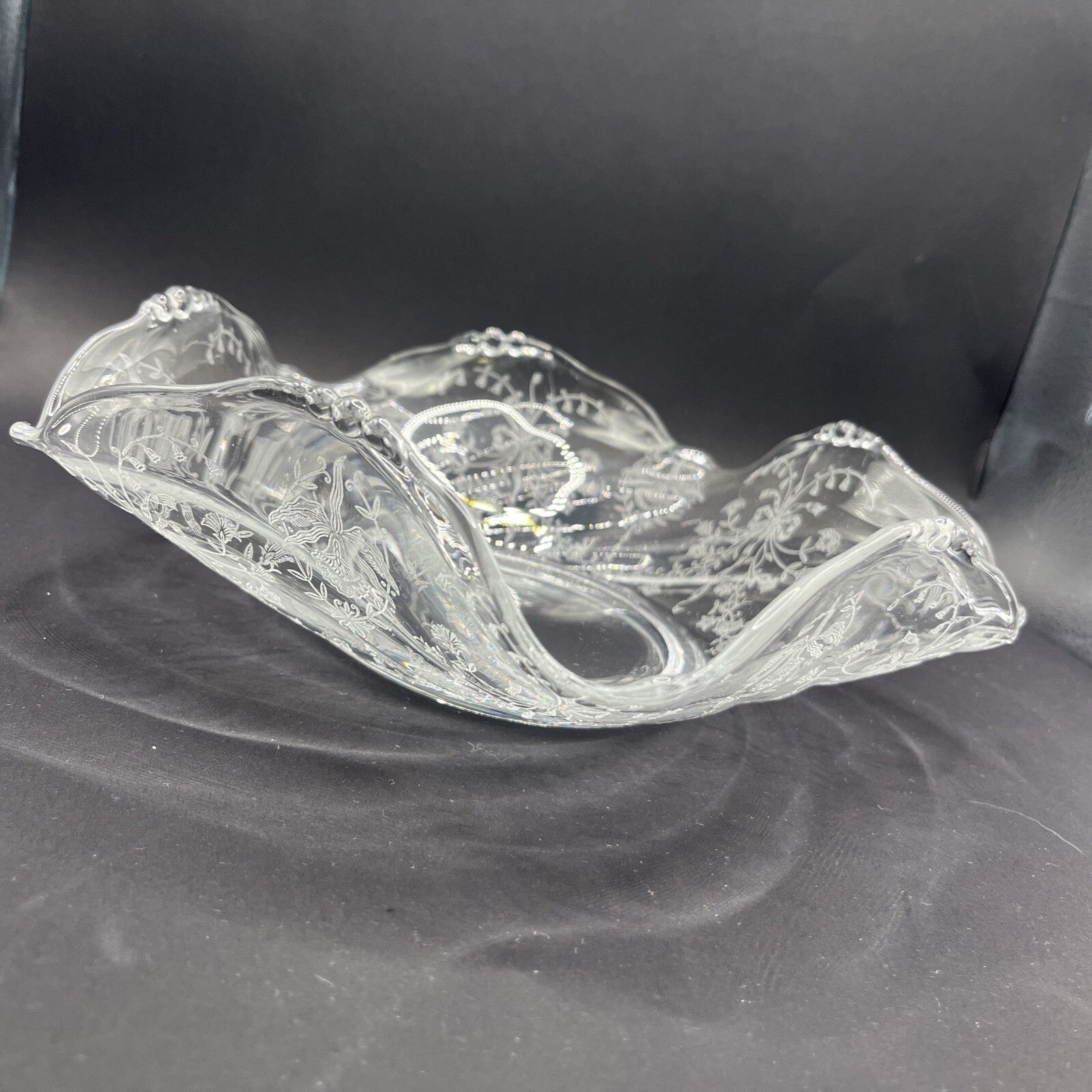 Heisey Orchid Waverly Etched 9" Crimped Flared Round Bowl