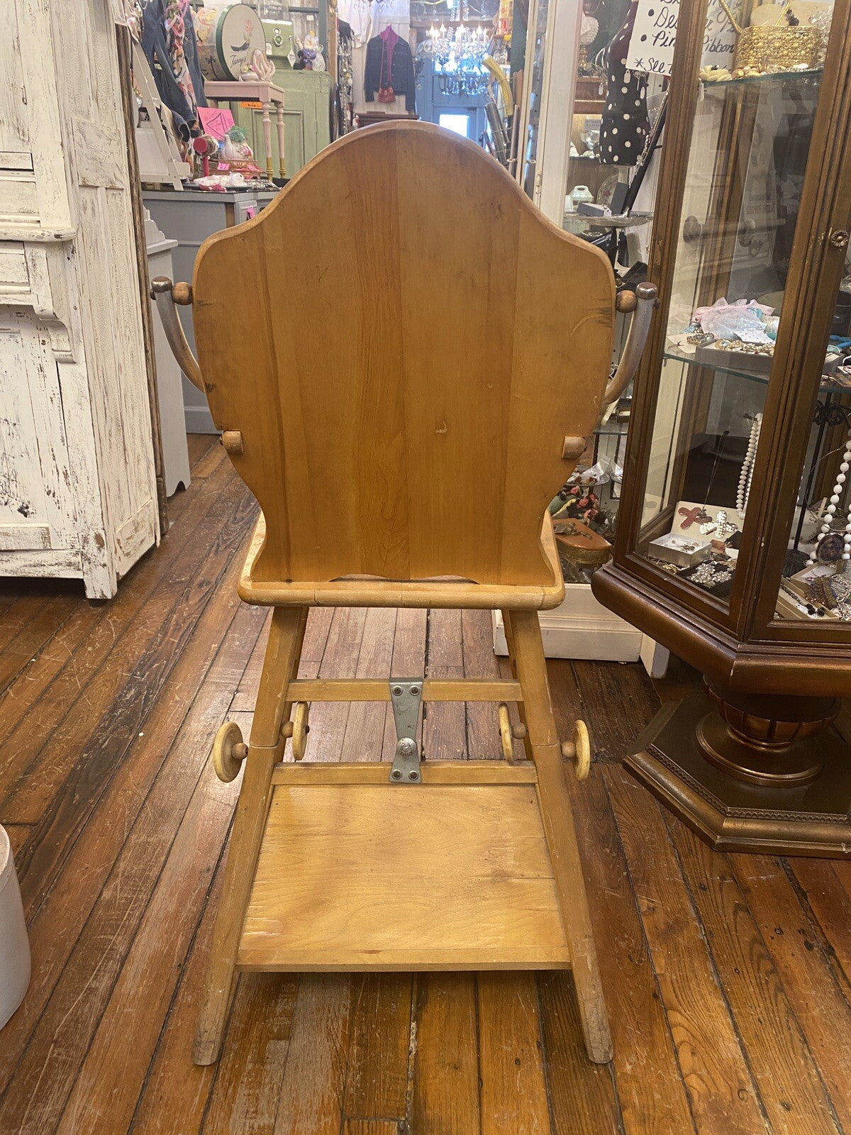 Antique Thayer High Chair Convertible To Play Chair  With Bear  Print Solid Wood