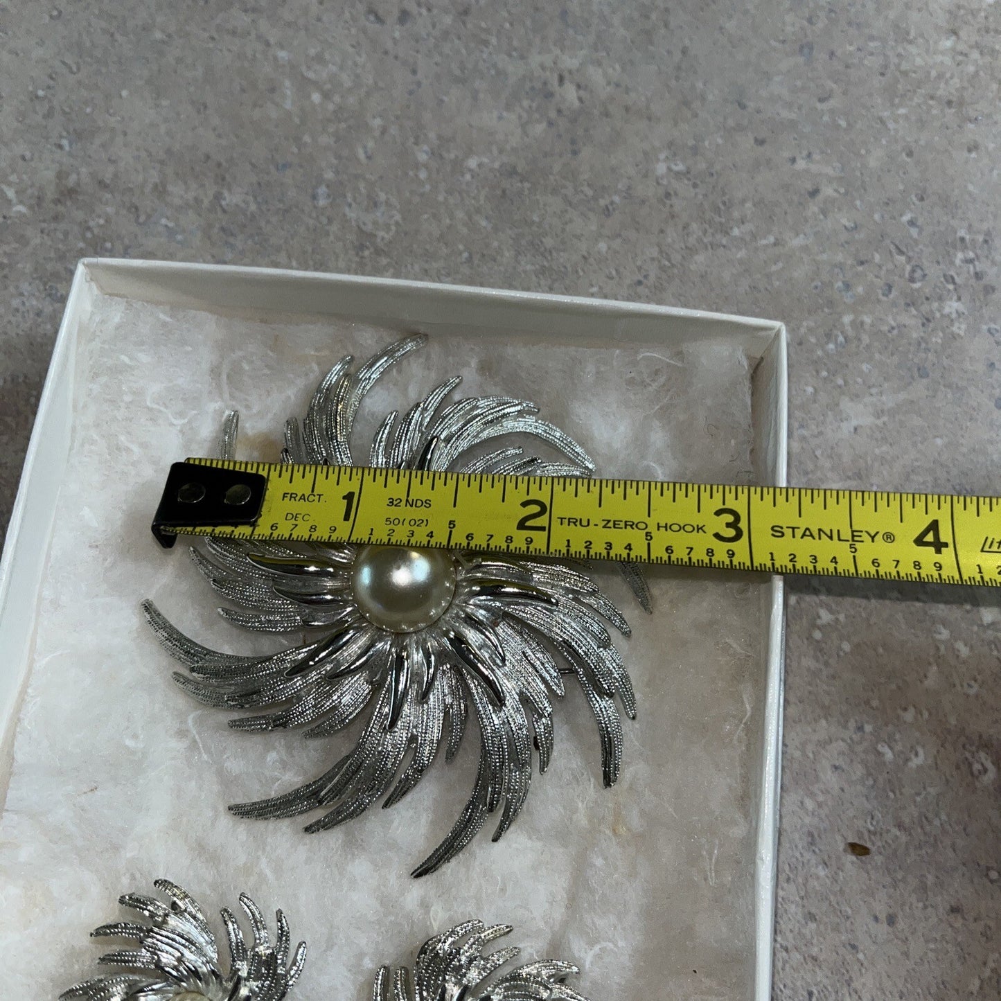 Vintage Sarah Coventry Silver Tone Pinwheel Brooch with Faux Pearl Middle