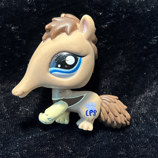 Littlest Pet Shop LPS Brown Anteater with Blue Eyes # 1518