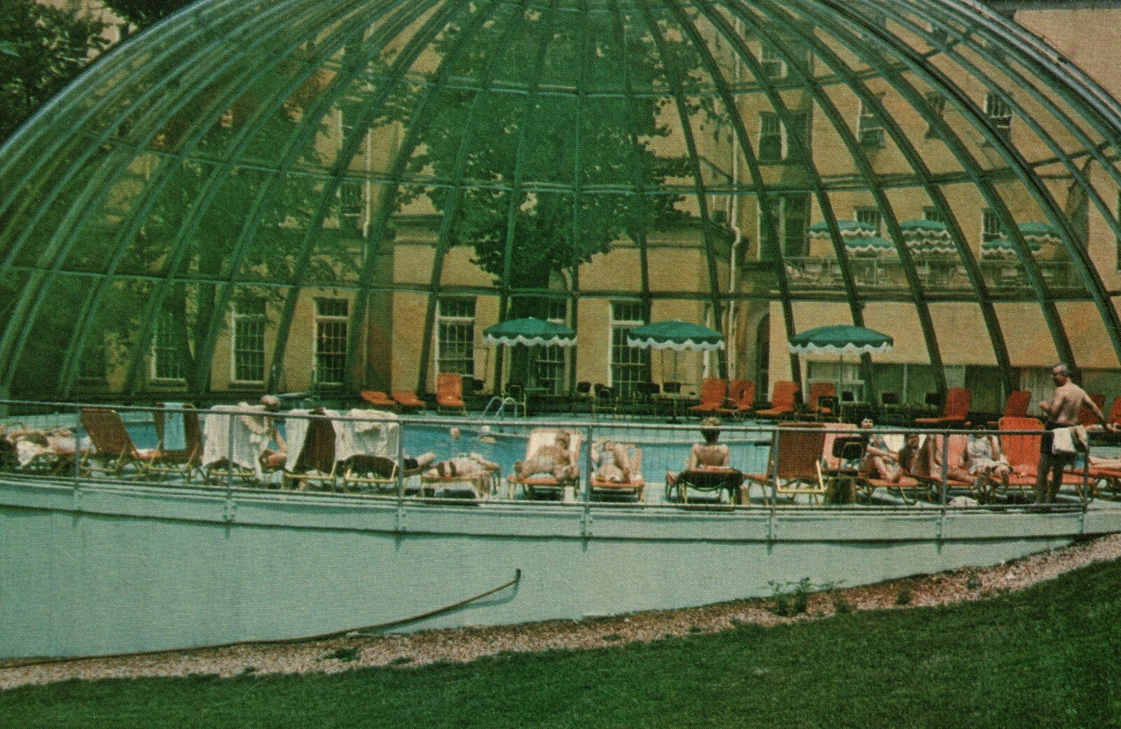 French Lickss Sheraton Hotel and Country Club Indiana Hotel Motel Postcard