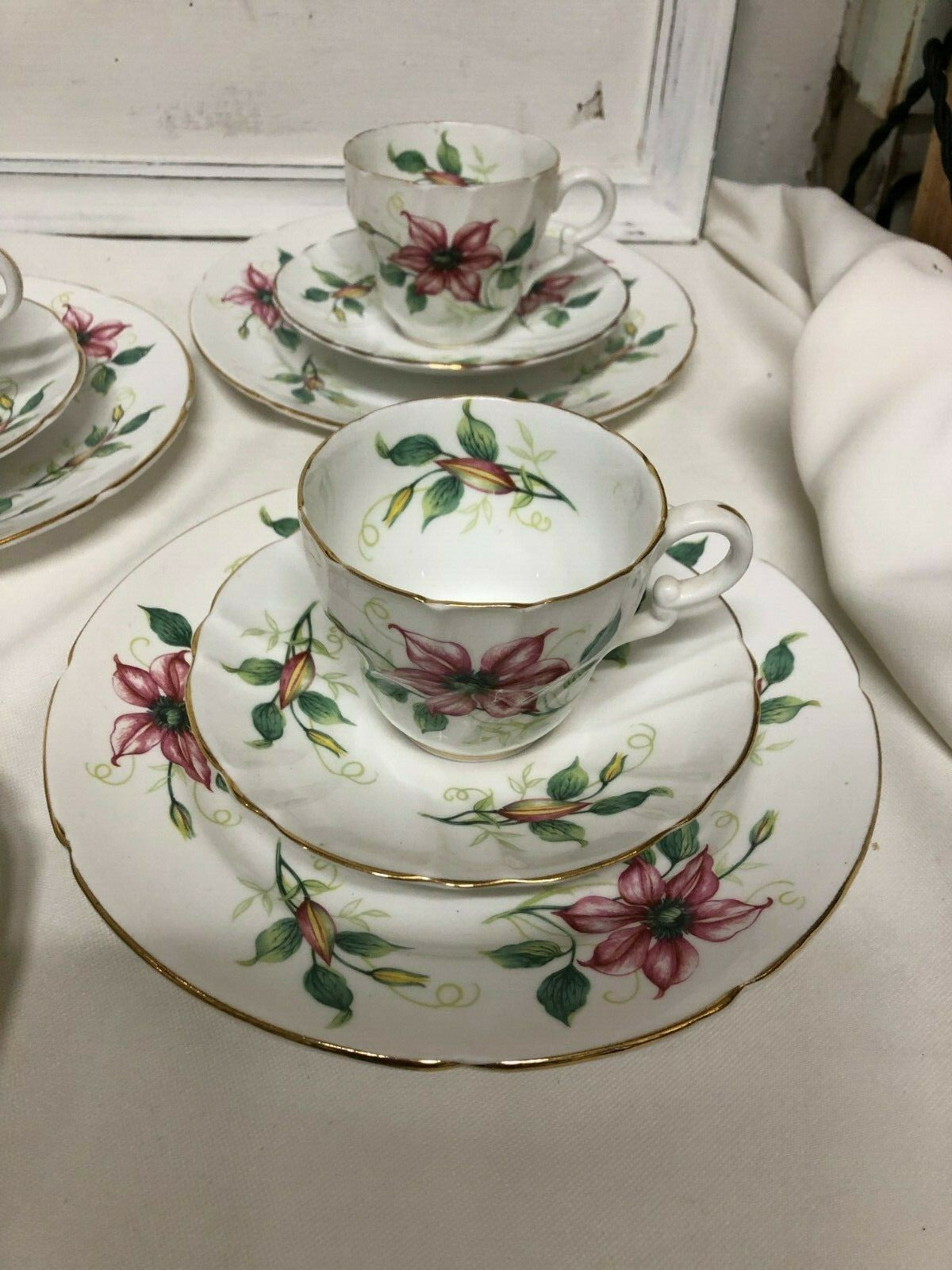 STANLEY FINE BONE CHINA ENGLAND EST 1875 CUPS,SAUCERS & PLATES Set of 4