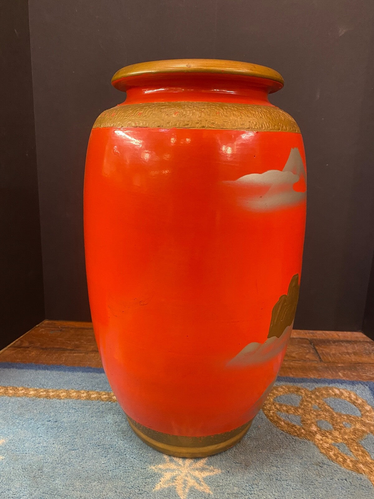 NORLEANS JAPAN 1920 Chinoiserie Cinnabar Style Mother of Pearl Color Orange Vase