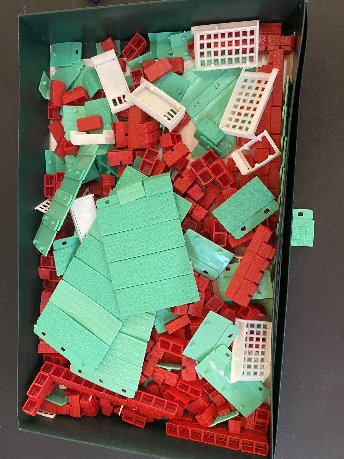 American Plastic BUILDING BLOCKS Vintage Roof Windows Doors Red White cars LOT
