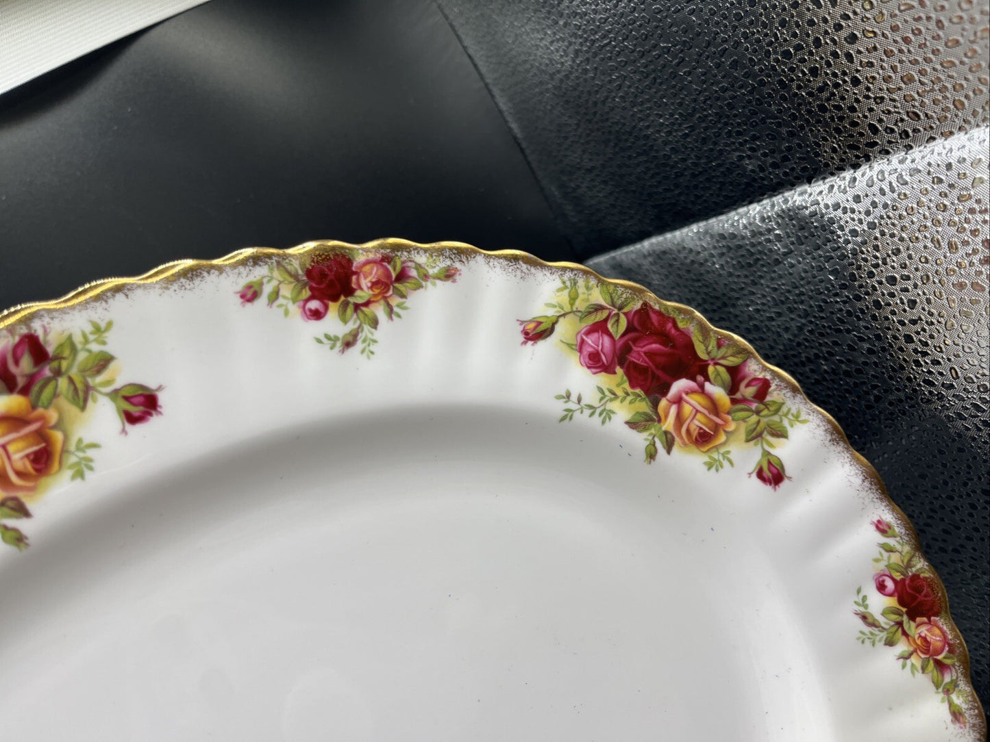 Royal Albert Old Country Roses Oval Serving Platter 13.5  Bone China England