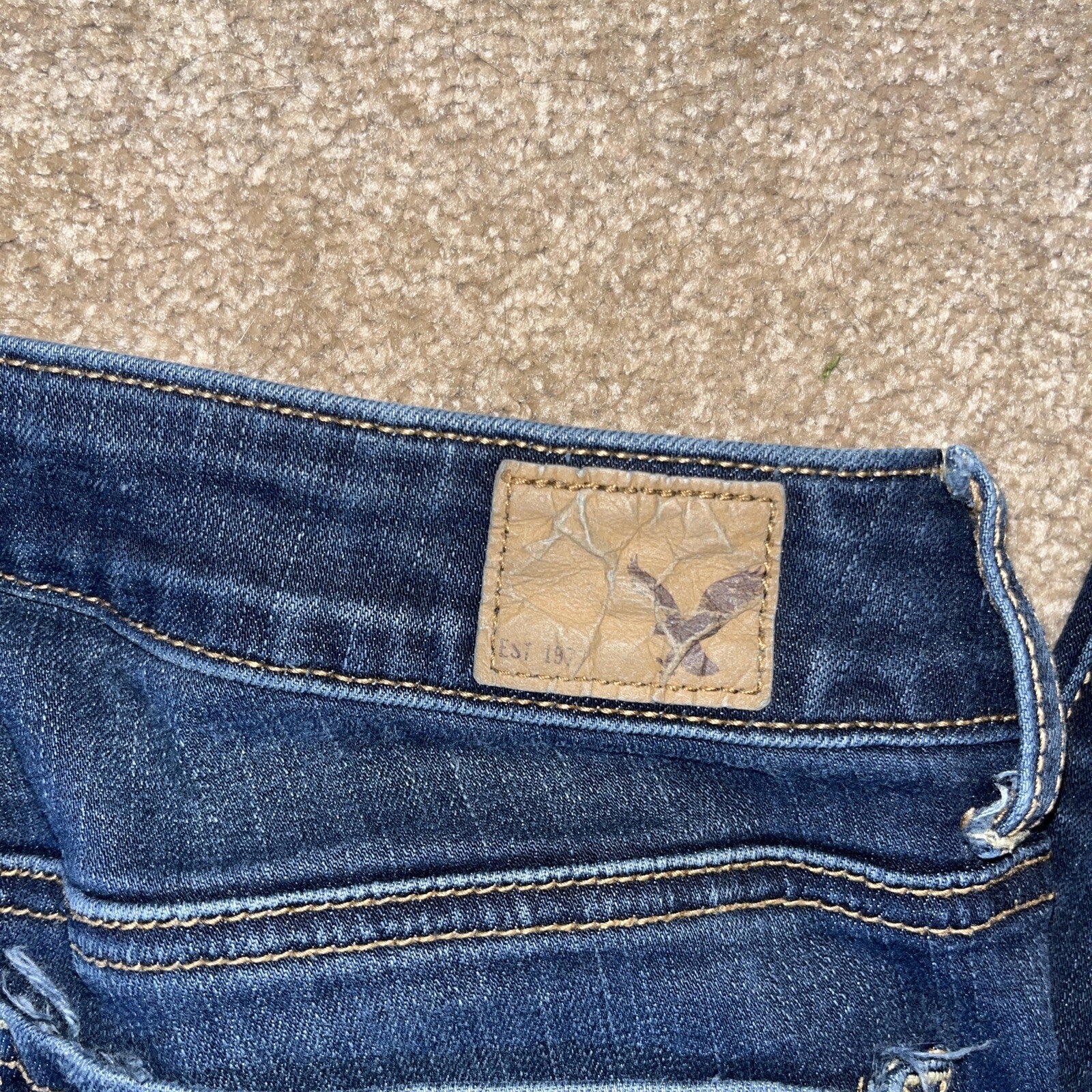 American Eagle Jeans Womens Size 6 Blue Super Stretch Straight Leg Denim
