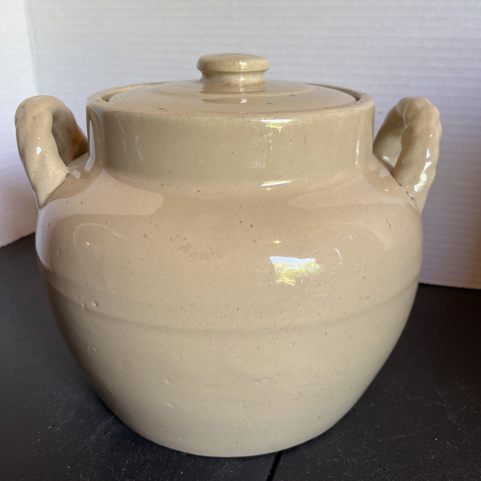 Antique/primitive/Bean Pot/cookie jar with twisted handles