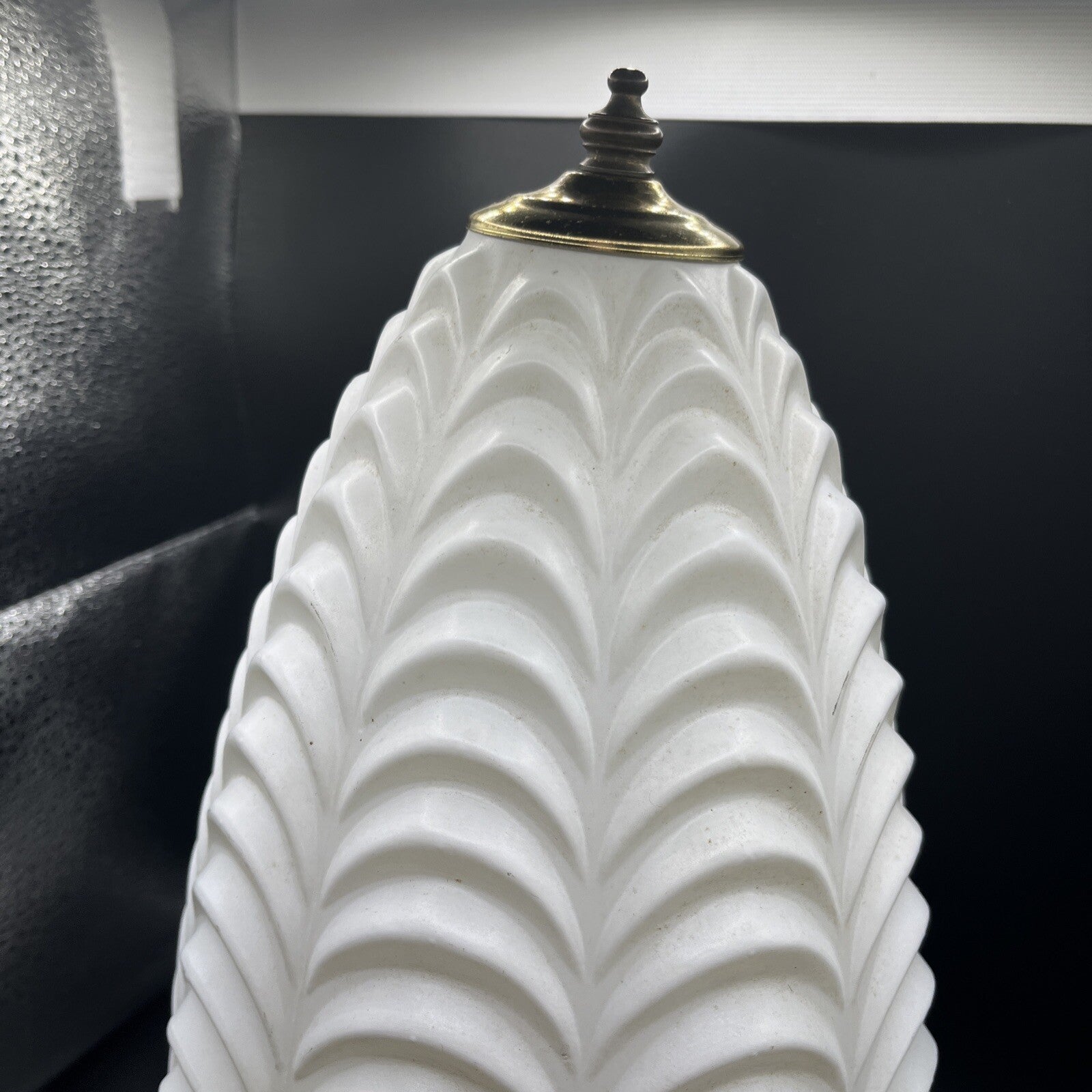***** ANTIQUE  ART DECO ORNATE GLASS HANGING LAMP SHADE  *****