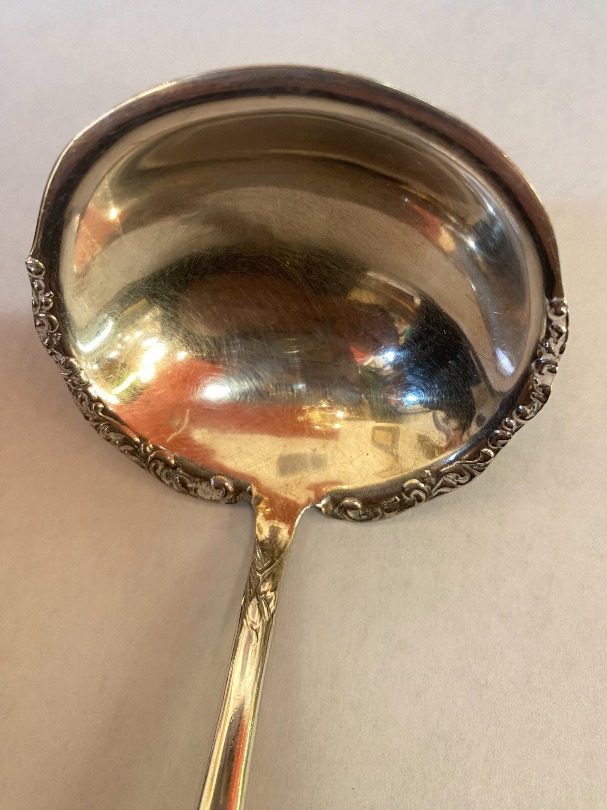 VINTAGE WM ROGERS & SON LARGE SILVER PLATE AA GRAVY LADLE   