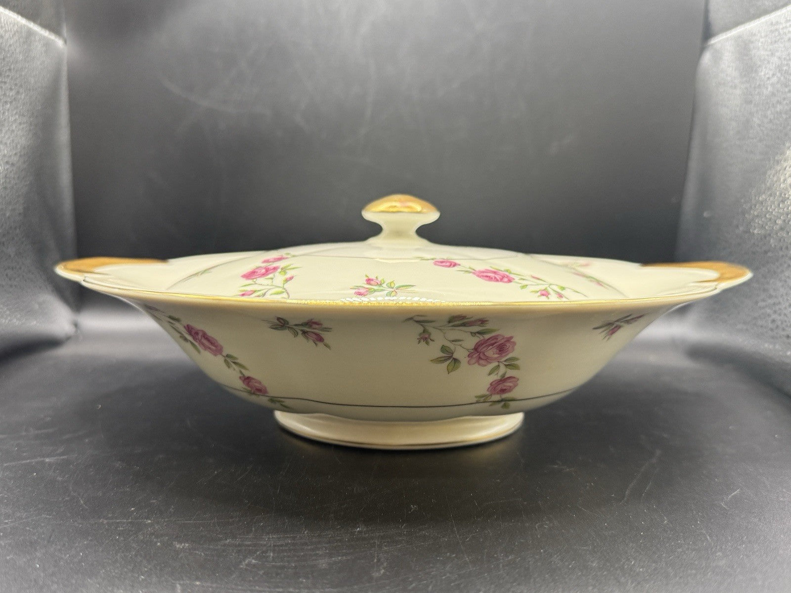 Theodore Haviland Delaware  Pink Roses New York Casserole Dish with Lid