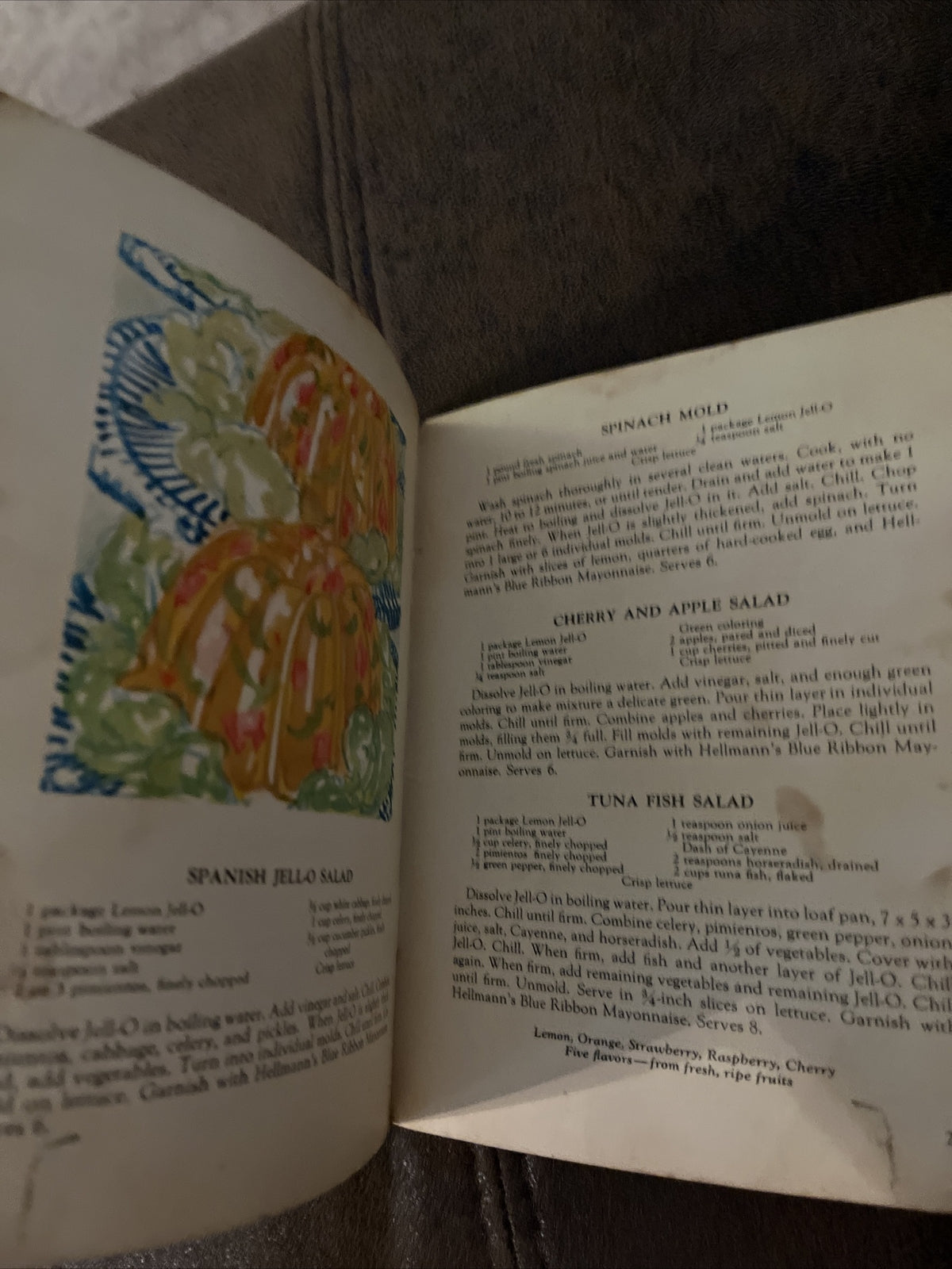 Vintage 1928 Jell-o "Brings Dozens of Answers" Recipe Booklet