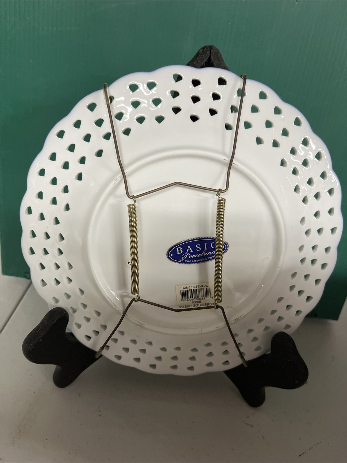 Basic Porcelana Decorative Plate Home White & Blue Floral Pattern Scalloped Edge