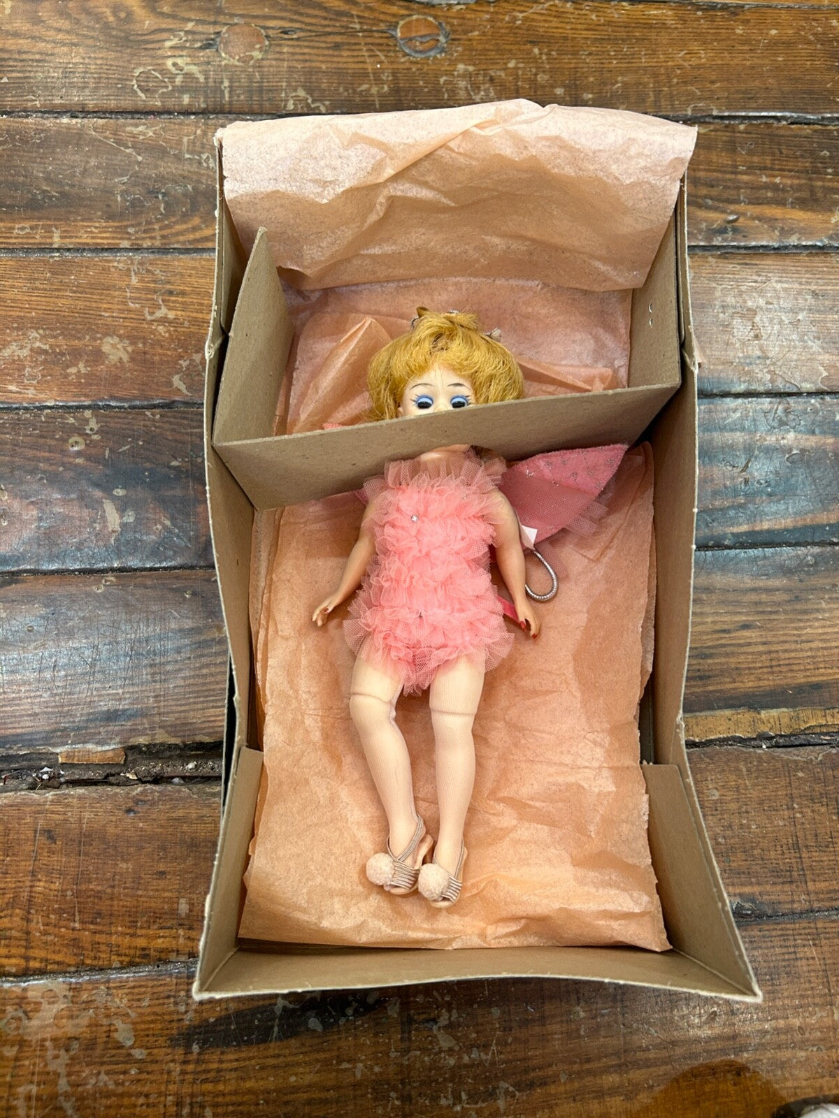 Vintage 1969 Madame Alexander Disney's Tinker Bell #7551  with box