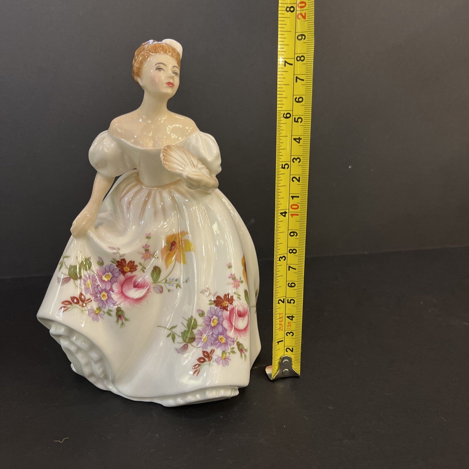 Royal Doulton HN3002 MARILYN 7 1/4" Figurine 1985