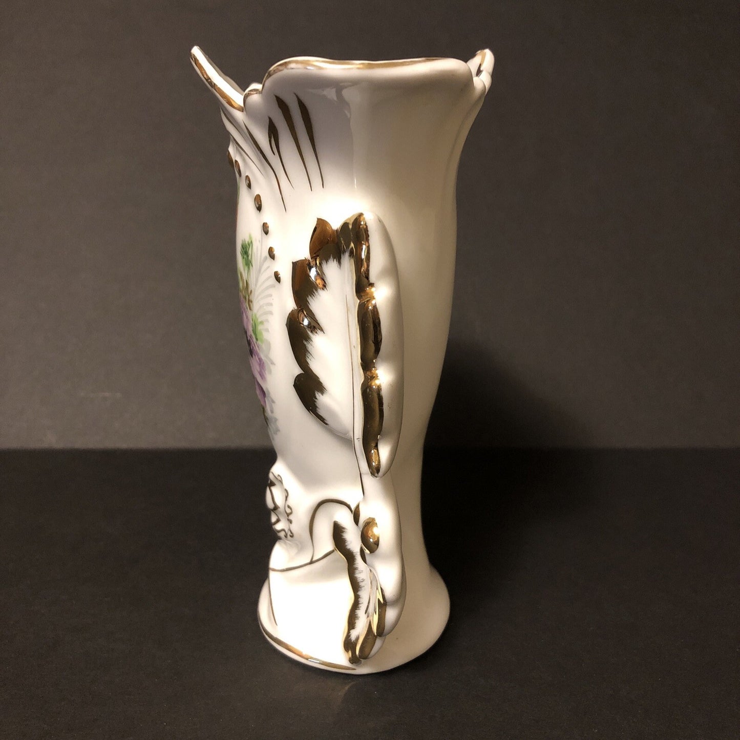 Mogi Das Cruzes Hand Painted Porcelain Vase Brazil 6" tall x 5" wide x 3" deep