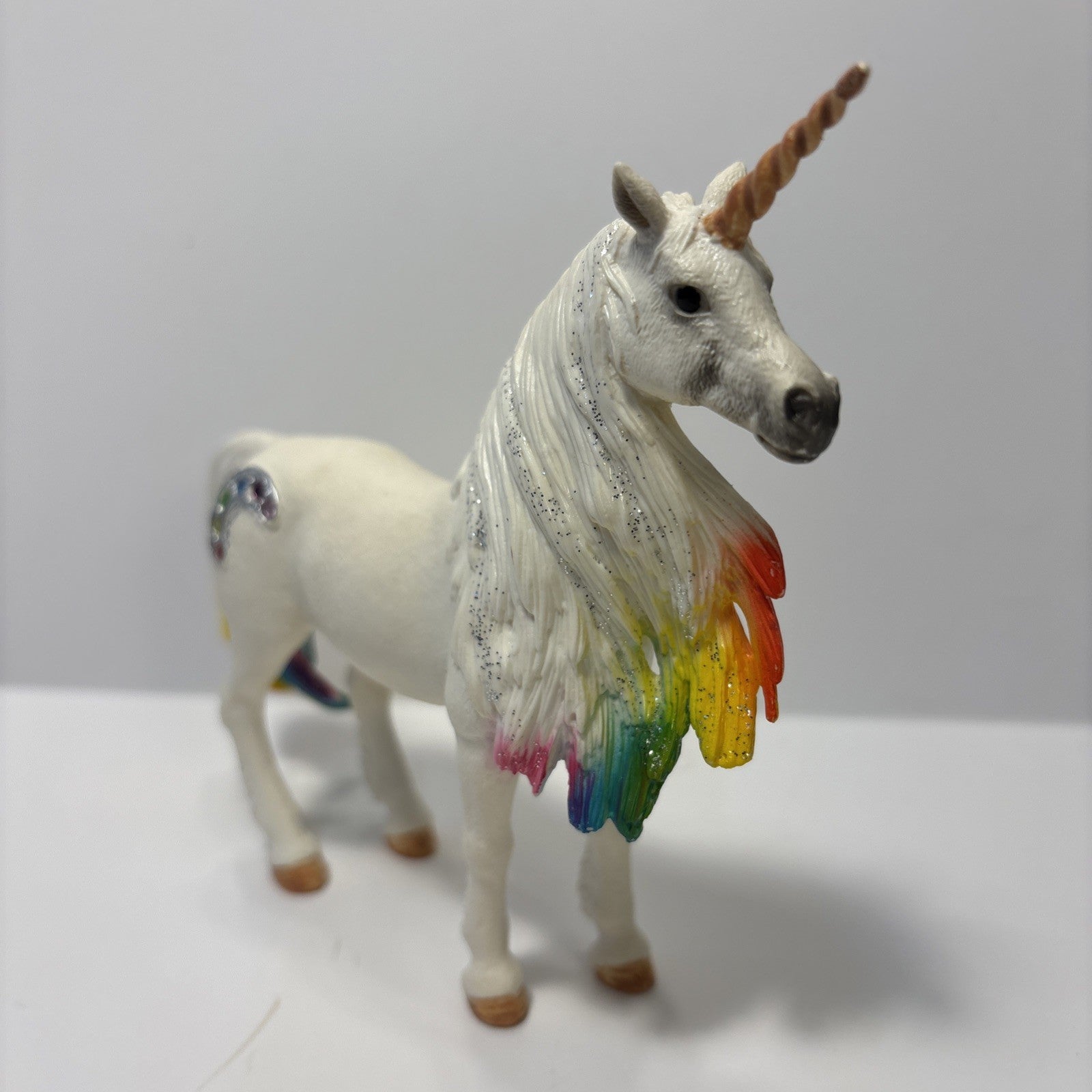 2015 Schleich Bayala Rainbow Unicorn Mare Multi-Color Mane & Tail Toy Retired