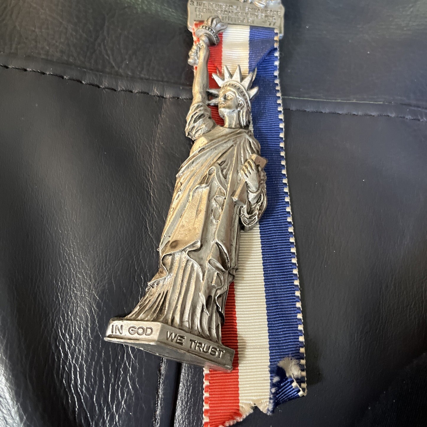 1977 Stuttbart Statue of Liberty Volkslauf. 6.5”