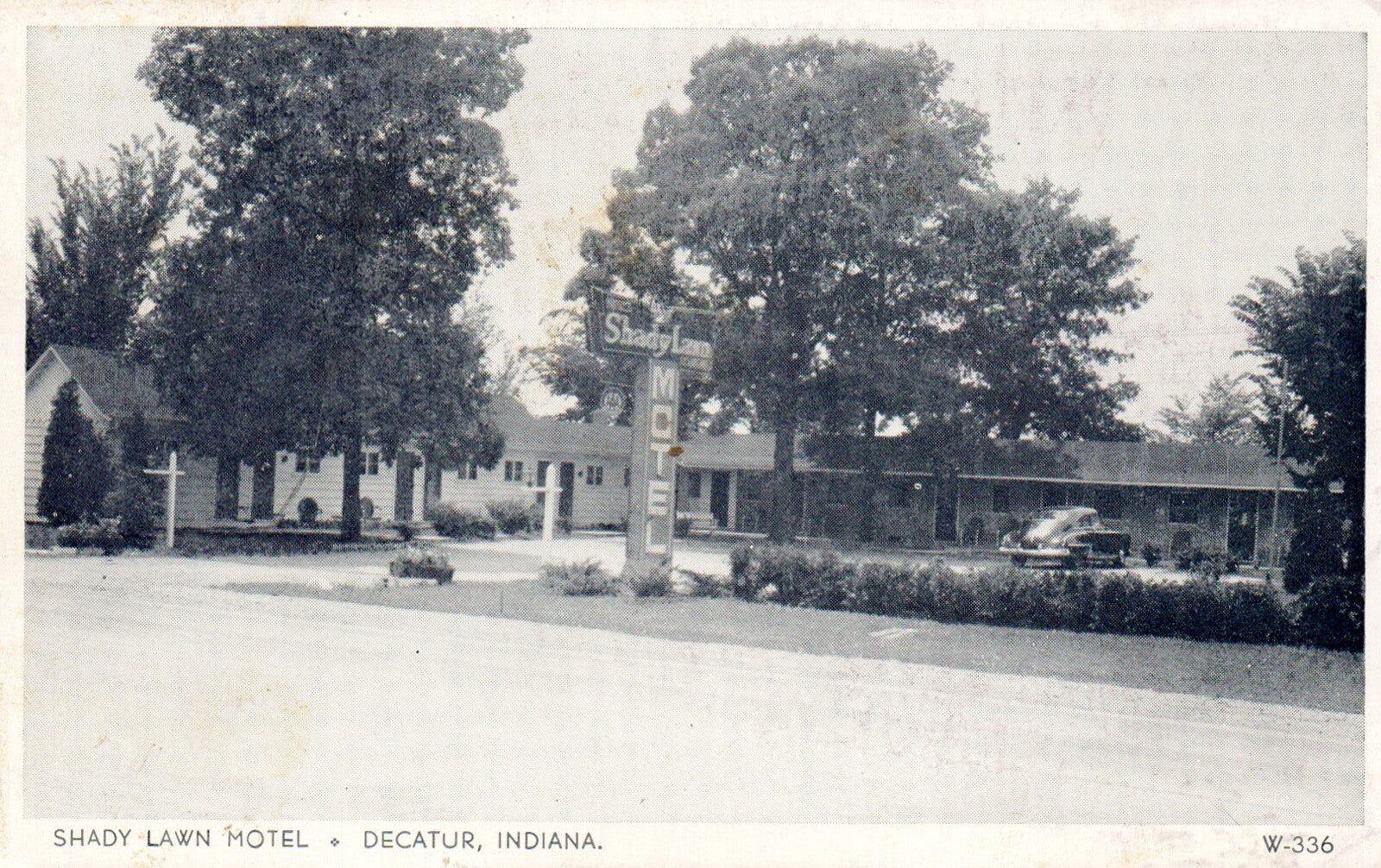 Shady Lawn Motel in Decatur Indiana IN Vintage Postcard