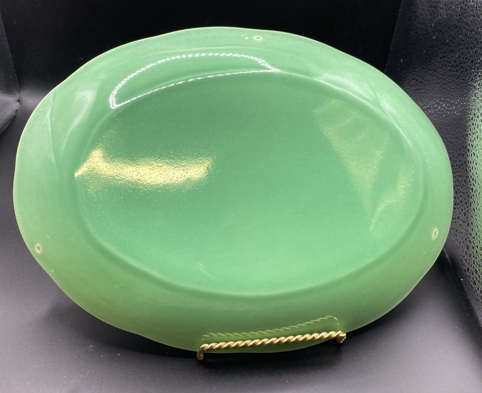 11" x 8" Oval Platter Vintage 1930's Mount Clemens Petalware  LIGHT Green