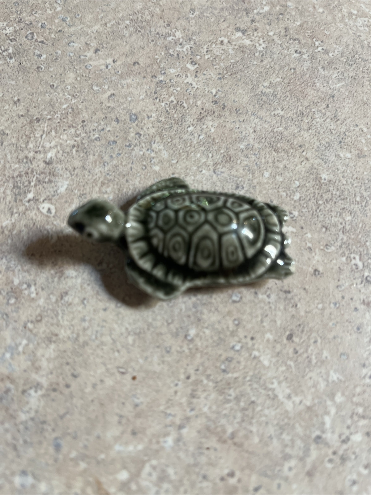Miniature Sea Turtle Figurine, Wade Porcelain, Made in England, 2" Long, Read