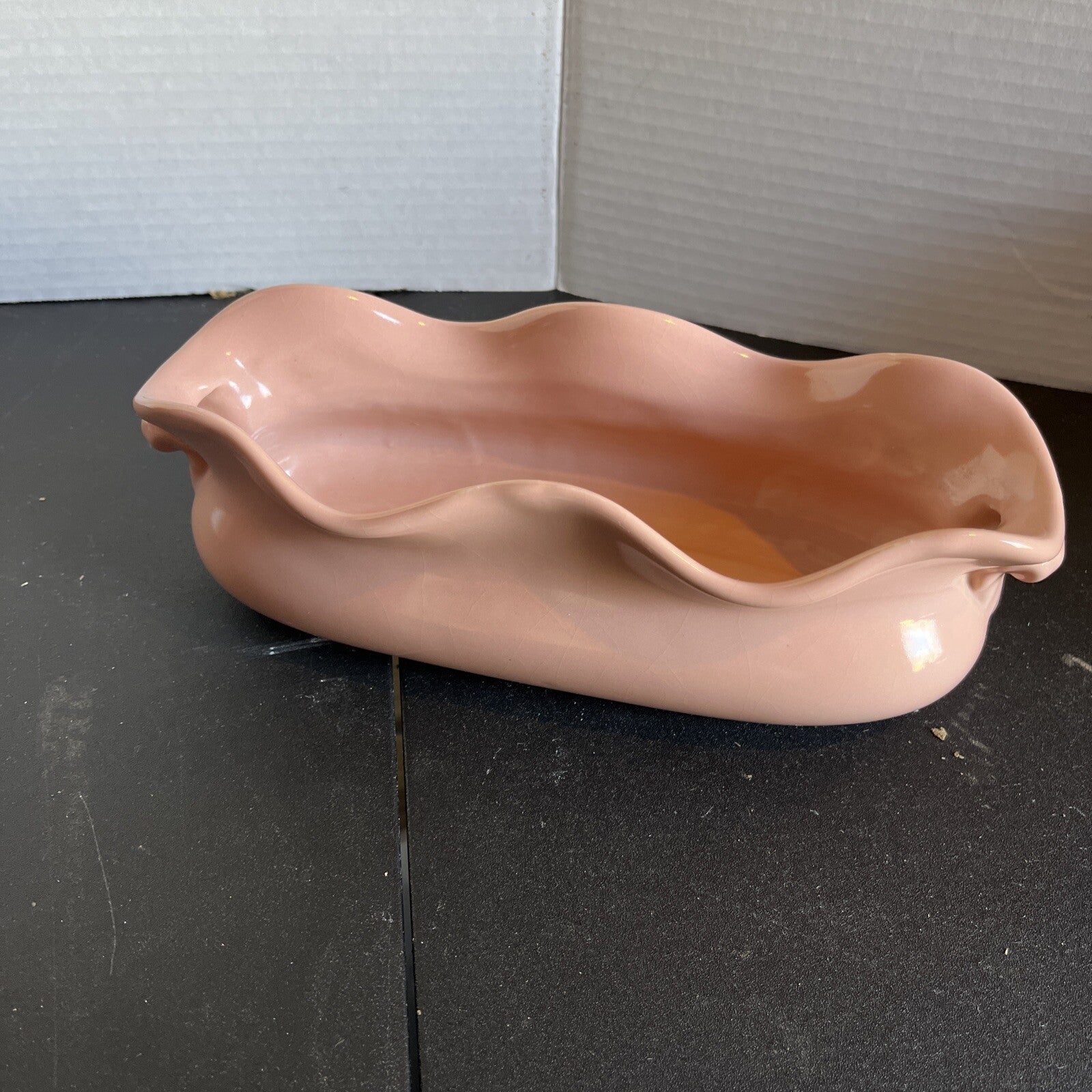 Abingdon USA Pottery Console Bowl with Scalloped Edge #570