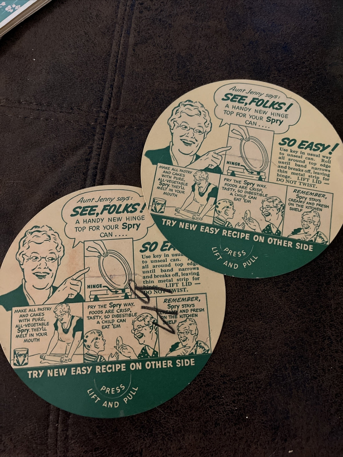 Spry Way Aunt Jenny Lever Brothers Cardboard Container Comic and Recipes