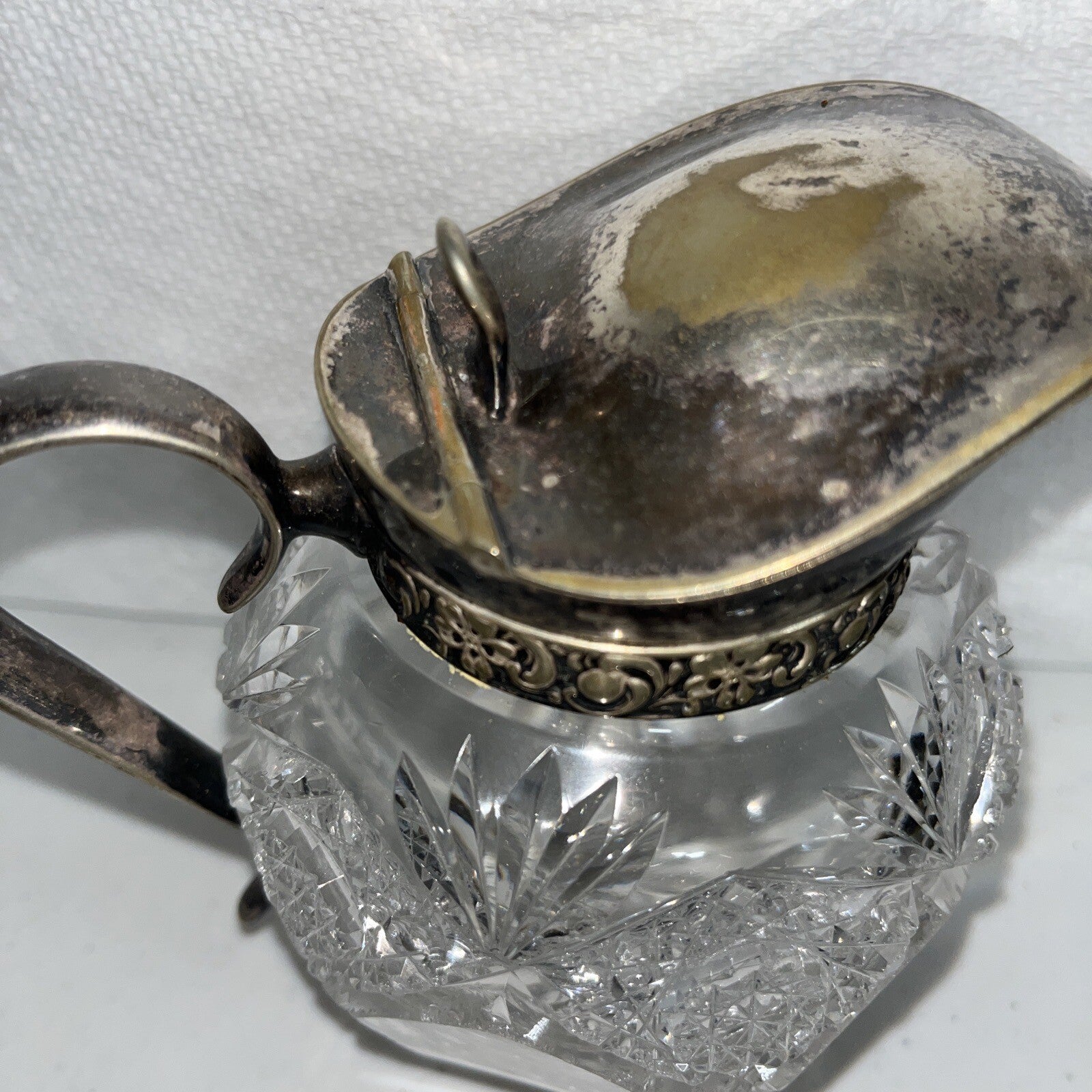Vintage AMERICAN BRILLIANT Wheel Cut Glass Ball Pitcher Plated Silver Lid Handle