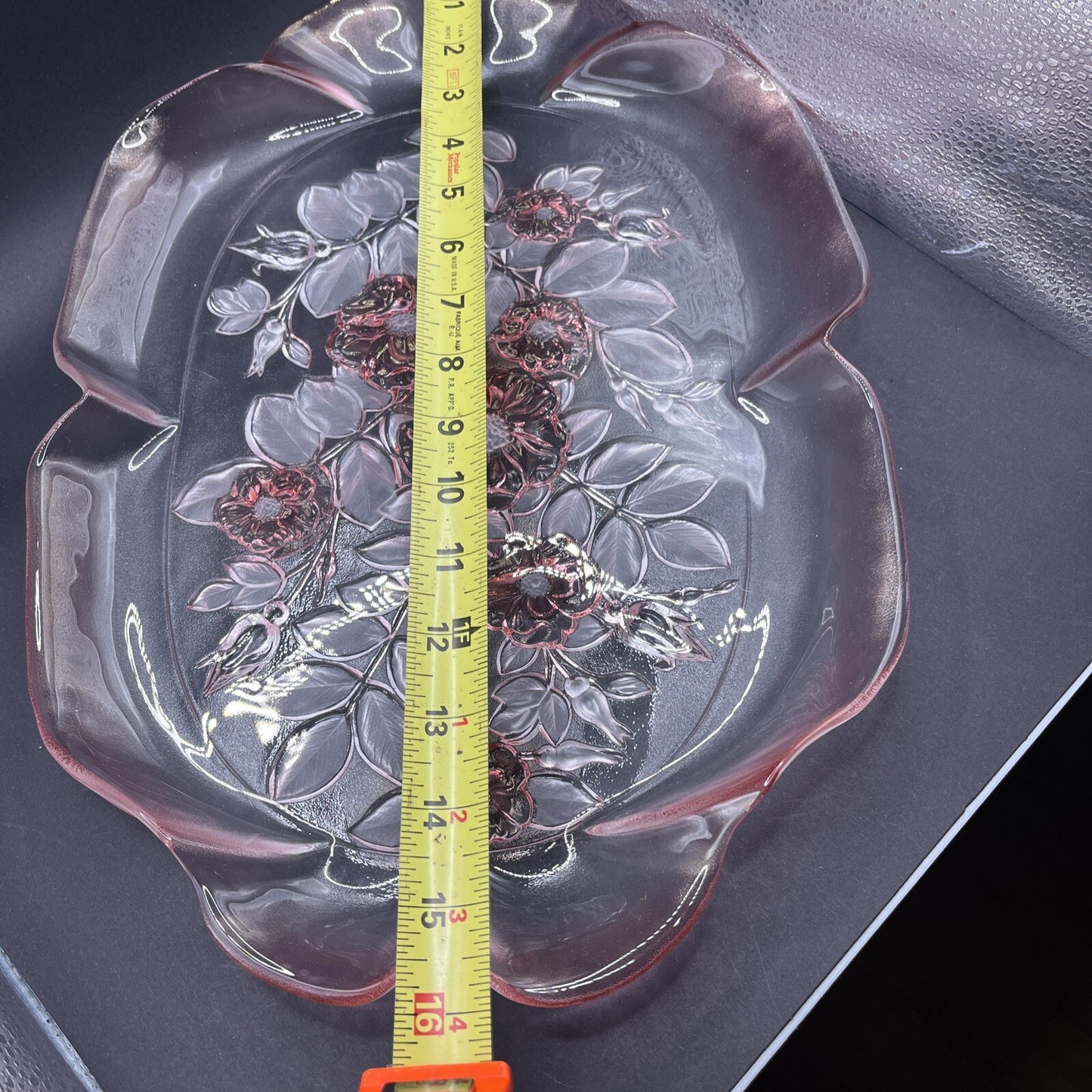 BEAUTIFUL VTG 80'S Sturdy Mikasa ROSELLA  Crystal Platter Dish Frosted Pink Rose