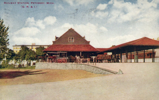 Railway Station, Petoskey Michigan Mich MI Postcard