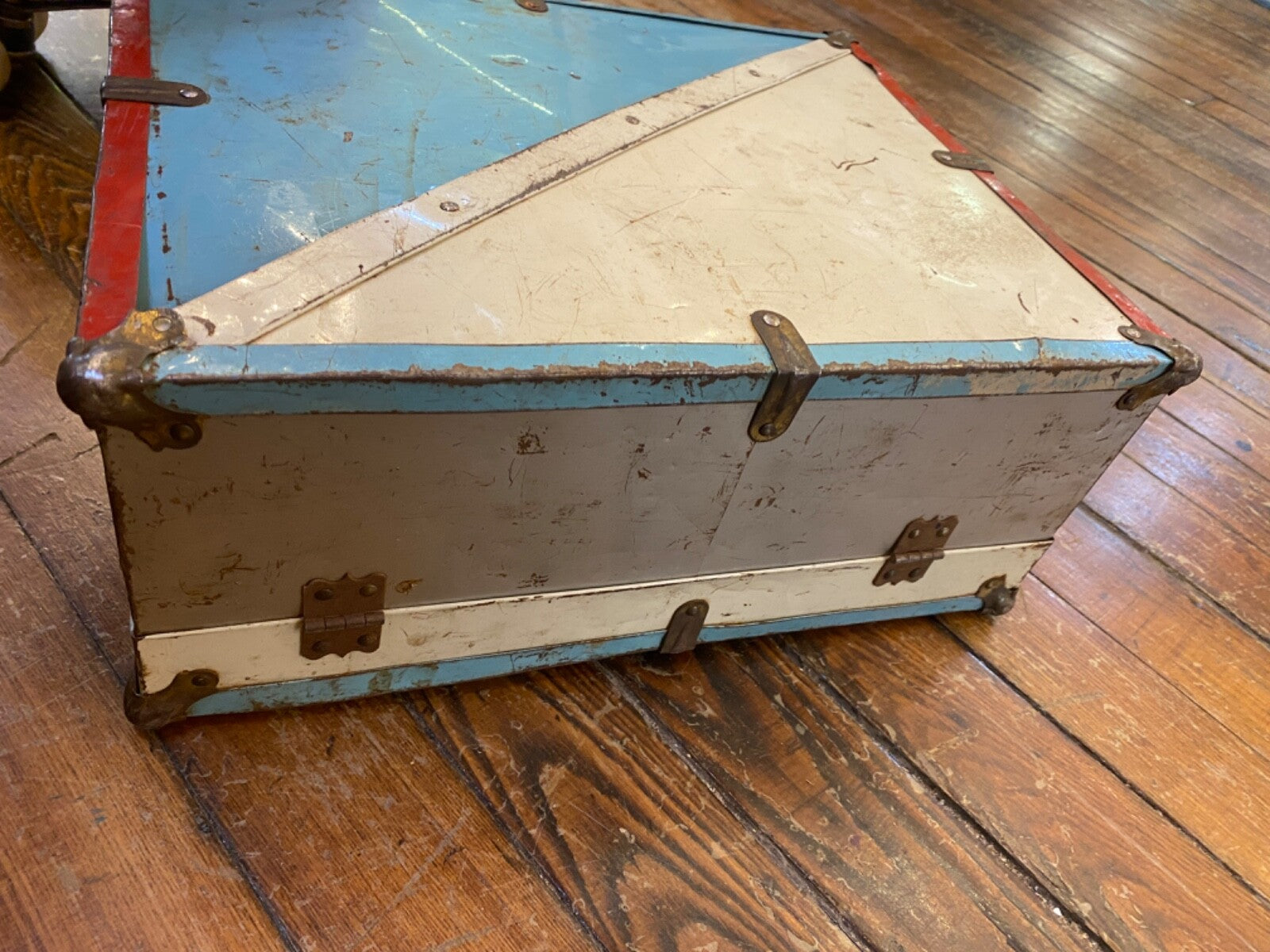Vintage Roller Skate Ware Bros Black Leather Roller Skates Wood Wheels Box case