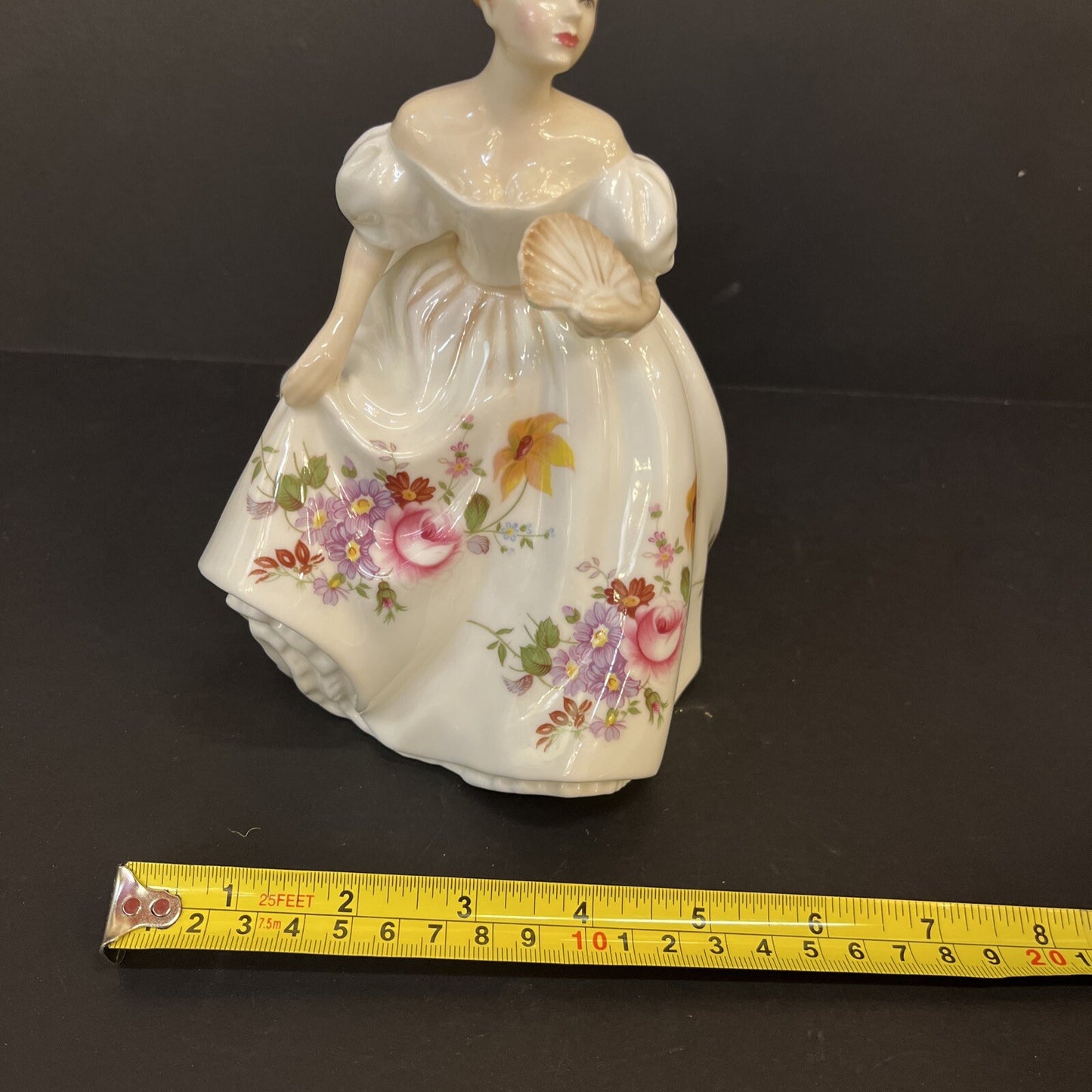 Royal Doulton HN3002 MARILYN 7 1/4" Figurine 1985