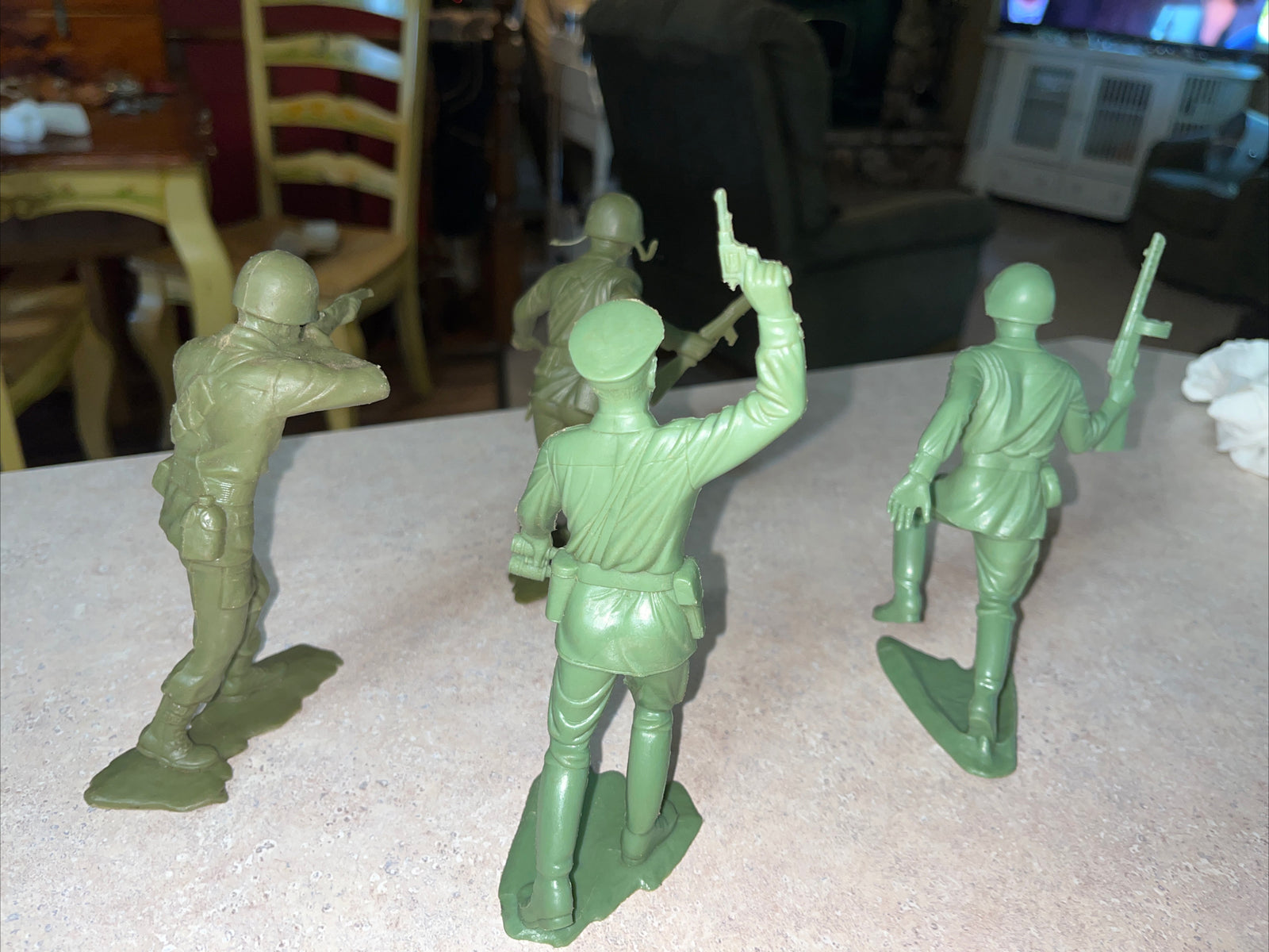 Vintage 1963 Marx US Army Men 4 plastic figures 6" toy soldiers military