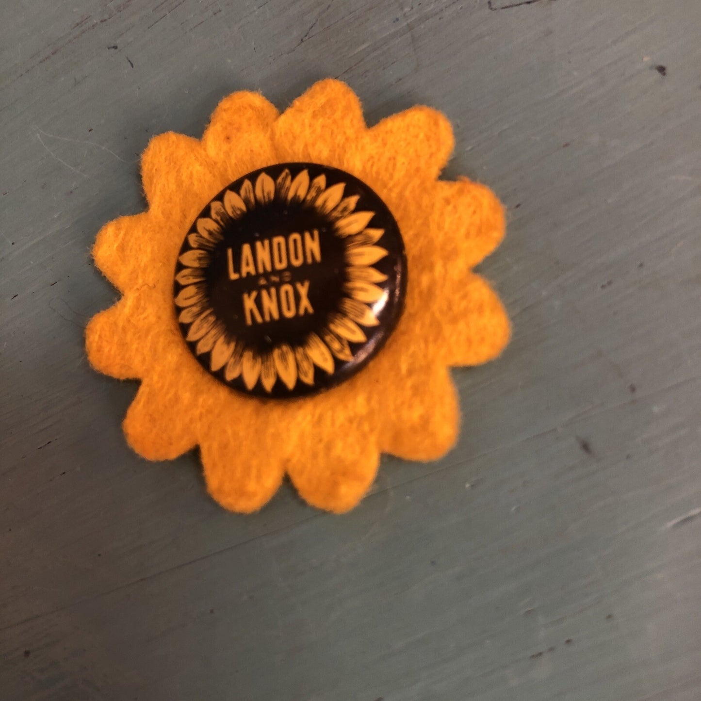 Landon and Knox 3/4" Litho Political Pin with Yellow Felt Pad 1-1/2'