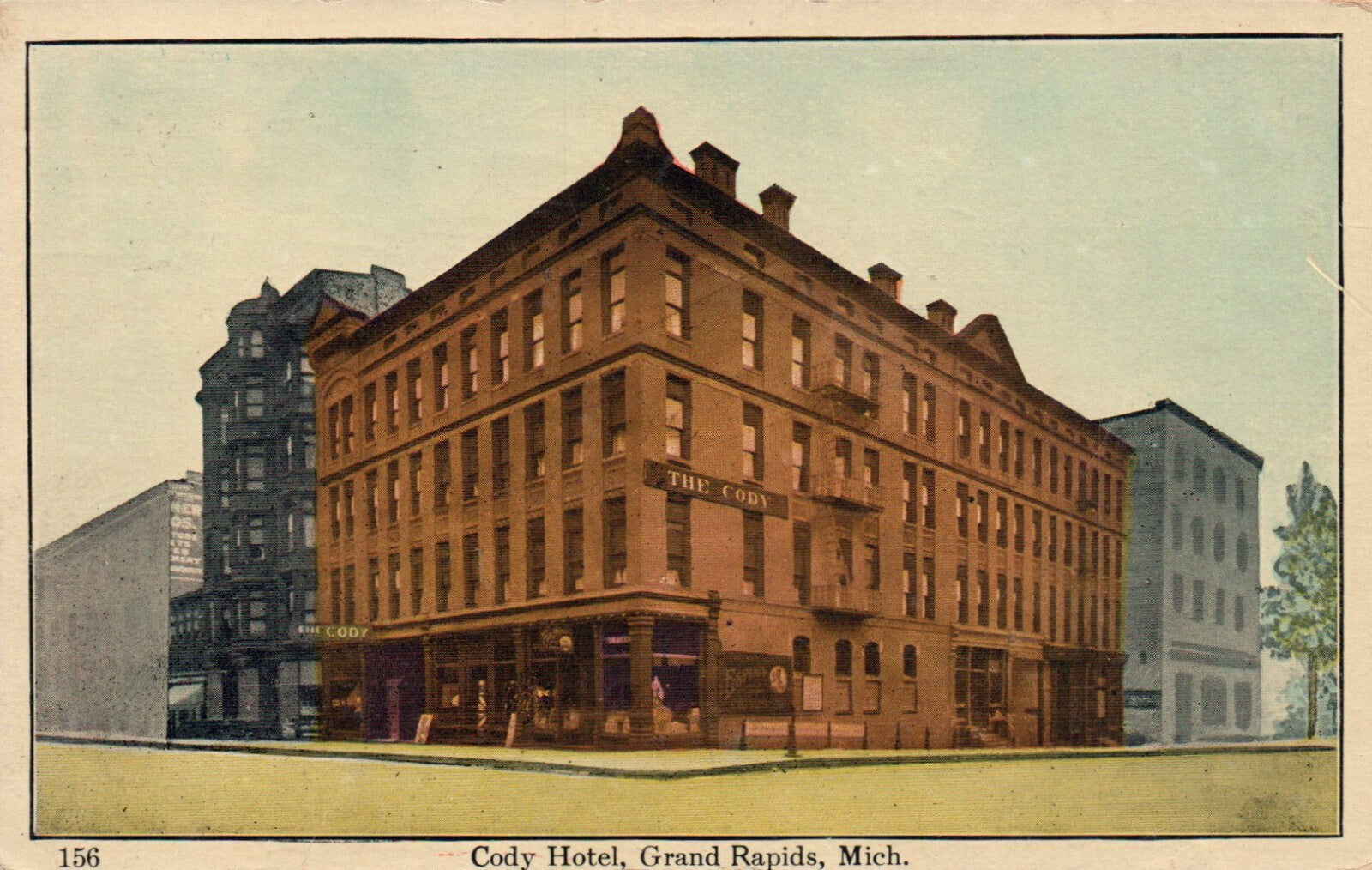 Cody Hotel, Grand Rapids MI Postcard