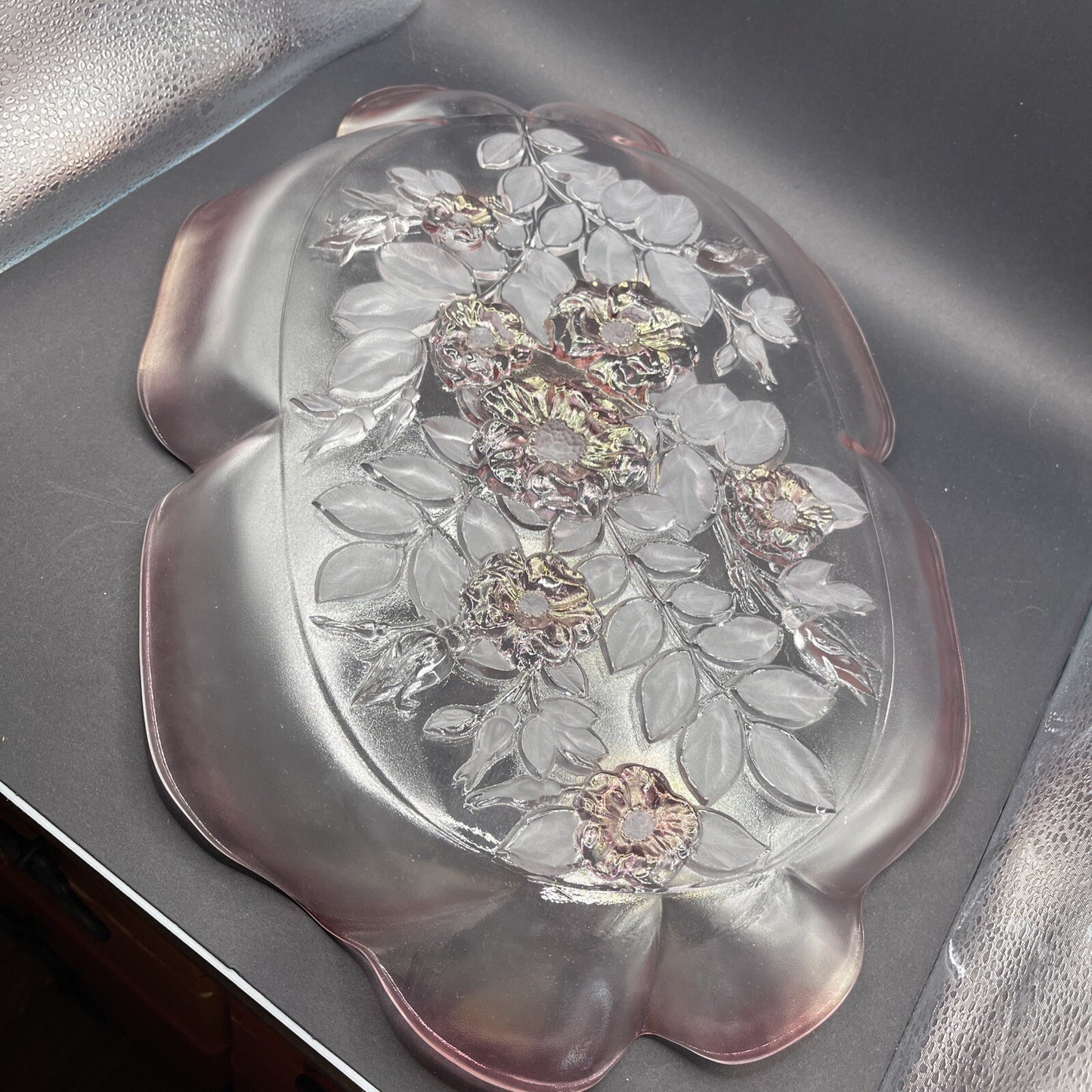 BEAUTIFUL VTG 80'S Sturdy Mikasa ROSELLA  Crystal Platter Dish Frosted Pink Rose