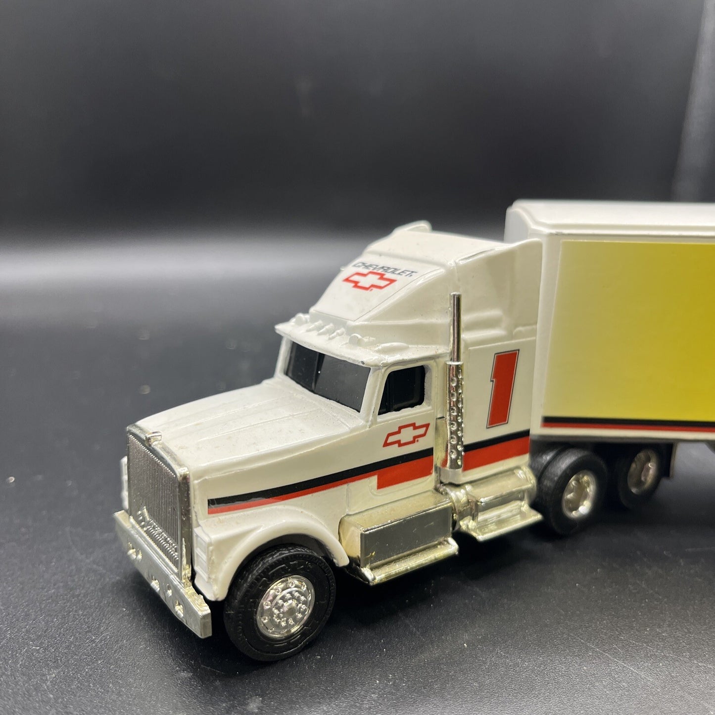 Ertl Sports The Heartbeat of America Chevy Racing 1 Transporter 1:64 Diecast