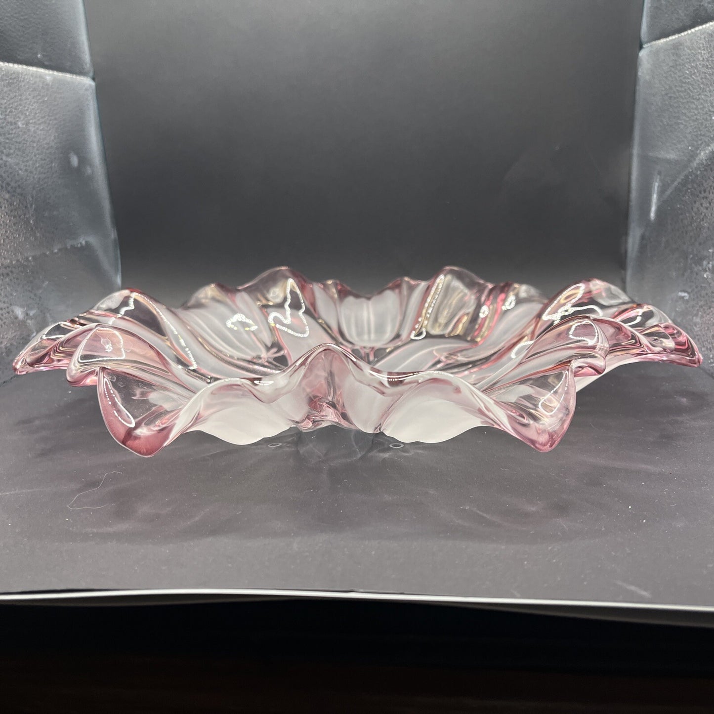 Art Glass Plate Pink Frosted White Tulip Floral Ruffle Edge 13” In Mikasa