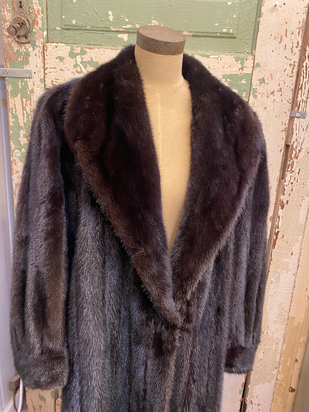 Vintage Brown Fur Authentic Mink Coat Barth-Wind Furs Skokie, Illinois Custom