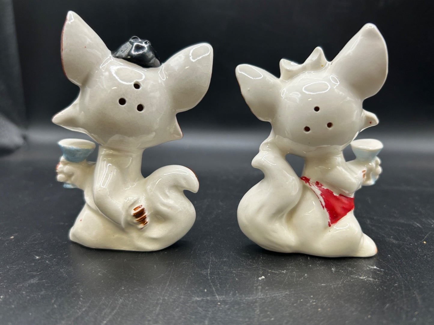 Enesco 1950s Anthropomorphic Foxes Drinking Martinis Salt & Pepper Shaker Set