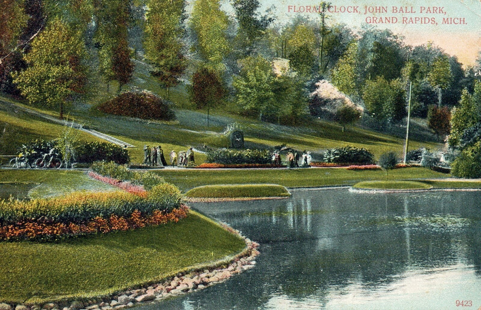 Floral Clock John Ball Park in Grand Rapids MI MICH MICHIGAN Postcard