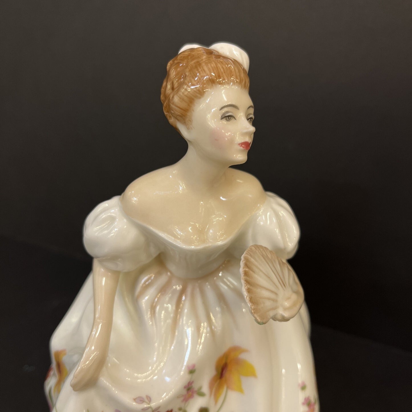 Royal Doulton HN3002 MARILYN 7 1/4" Figurine 1985